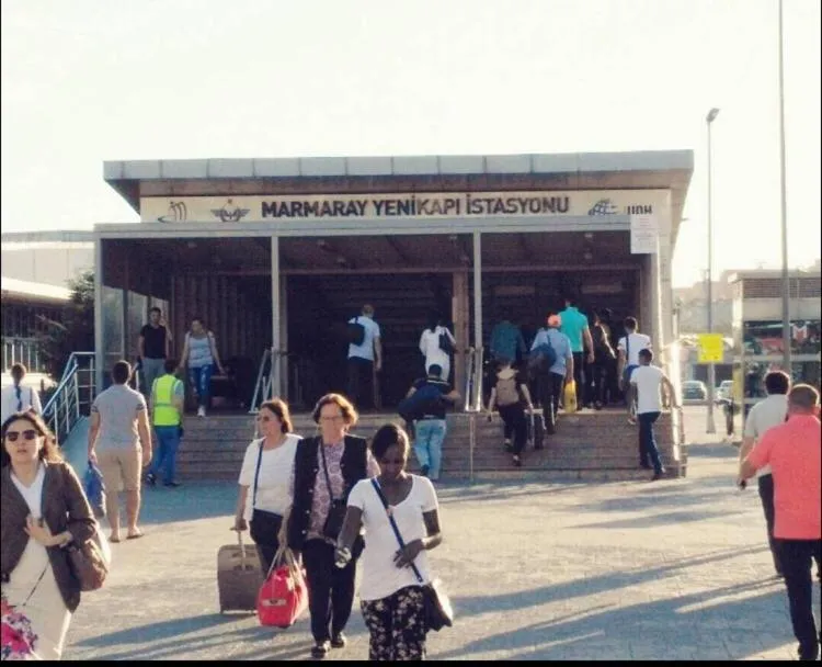 People in KONAK BELLA 3