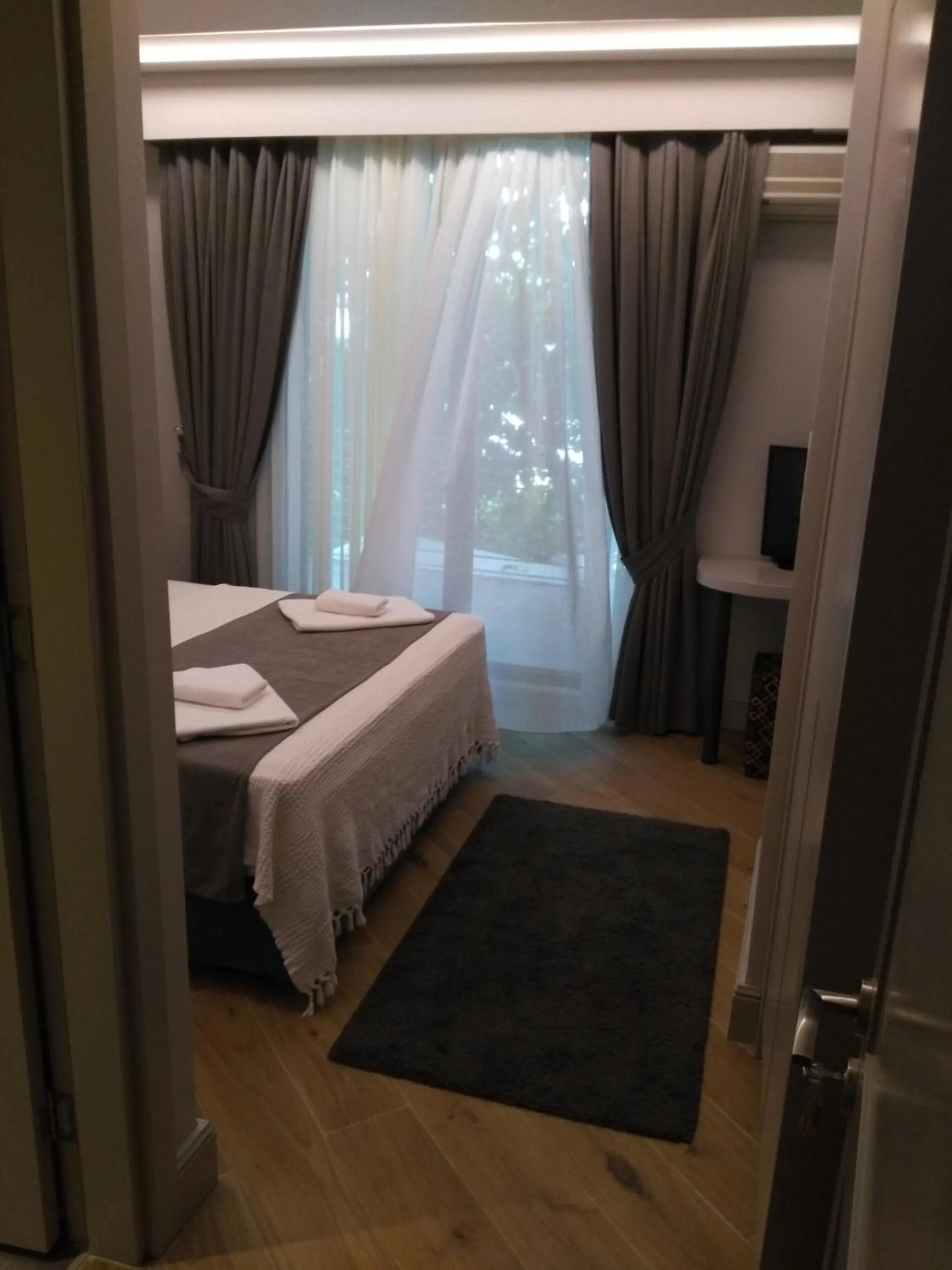 Bed in KONAK BELLA 3