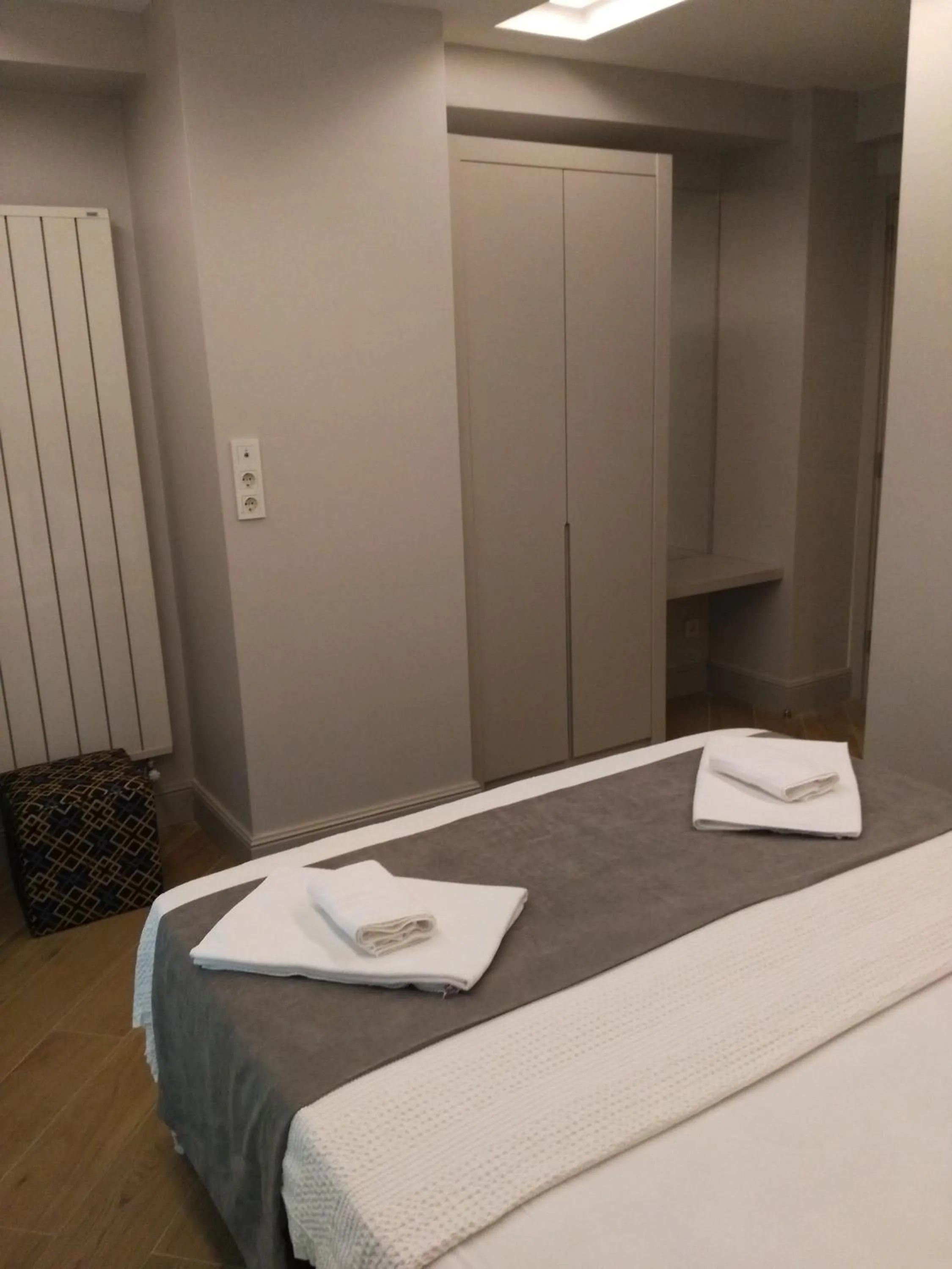 Bed in KONAK BELLA 3