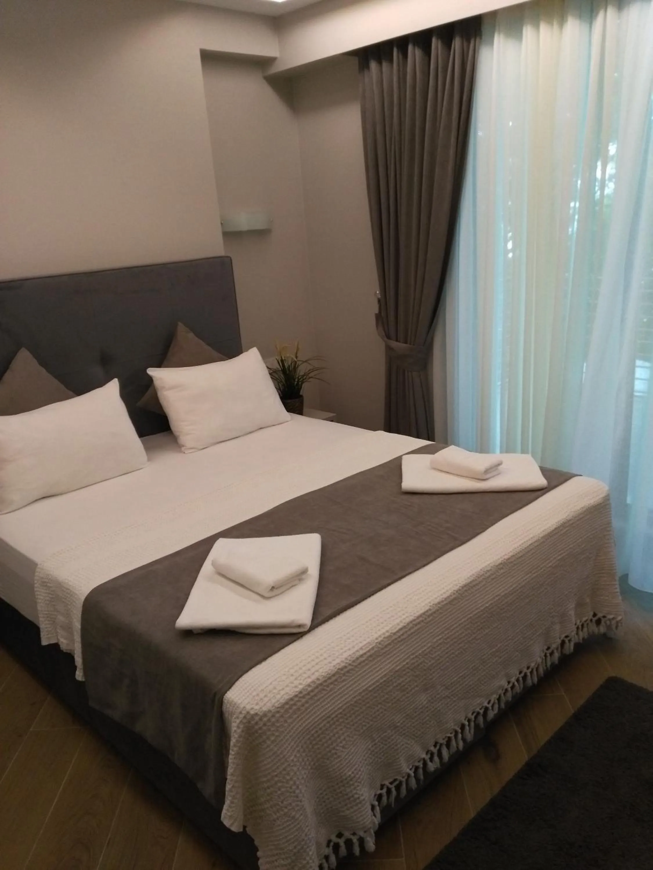 Bed in KONAK BELLA 3