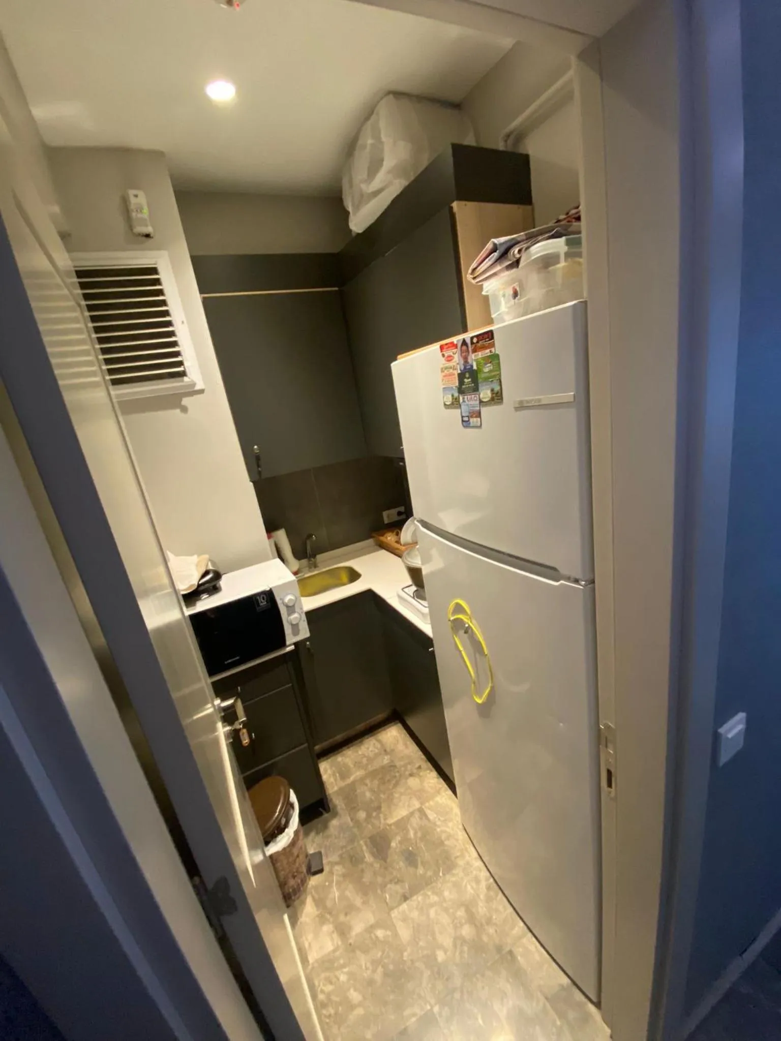 Kitchen or kitchenette in KONAK BELLA 3