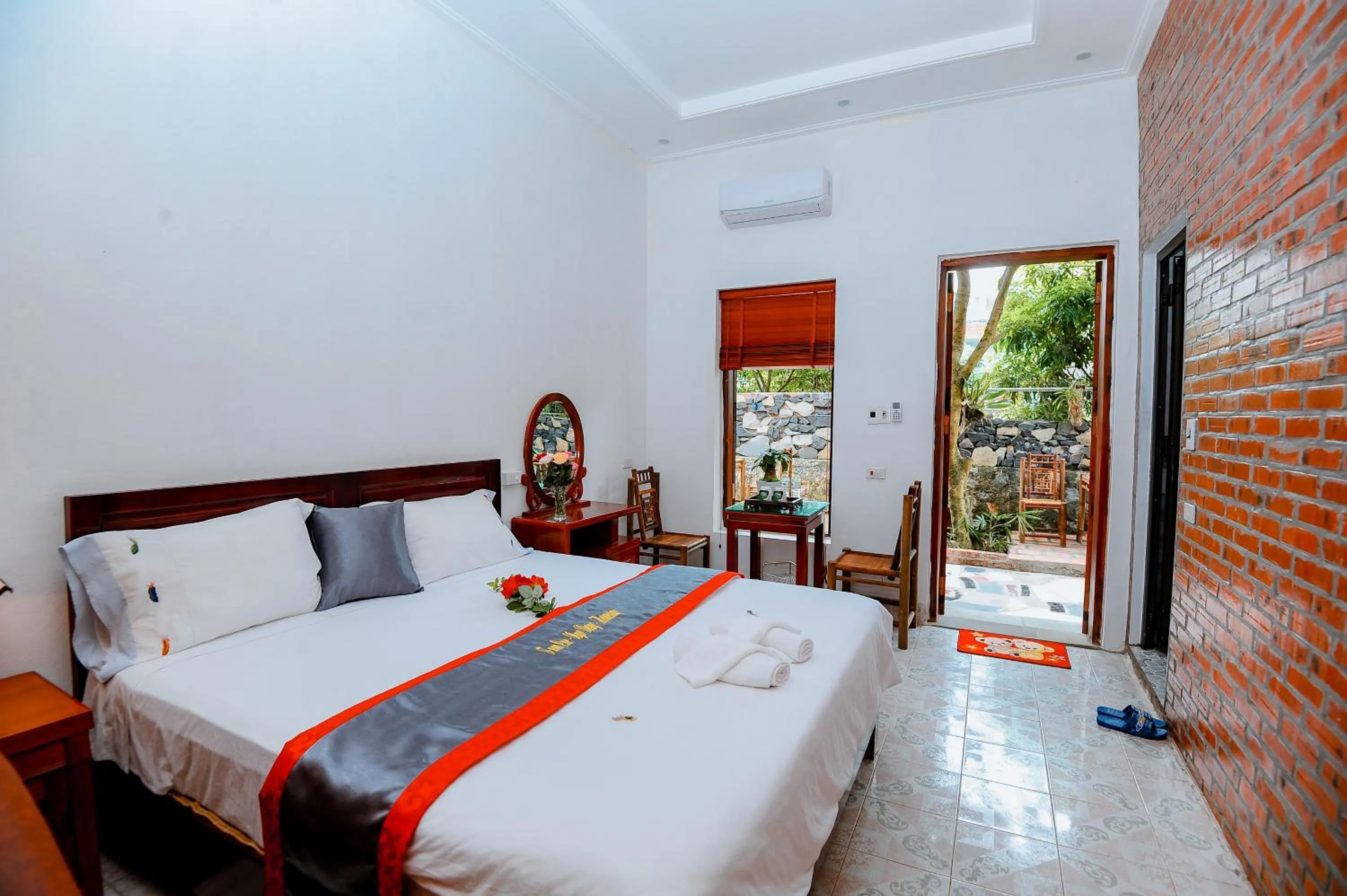 Bedroom, Bed in Tam Coc Ngo Đong Homestay