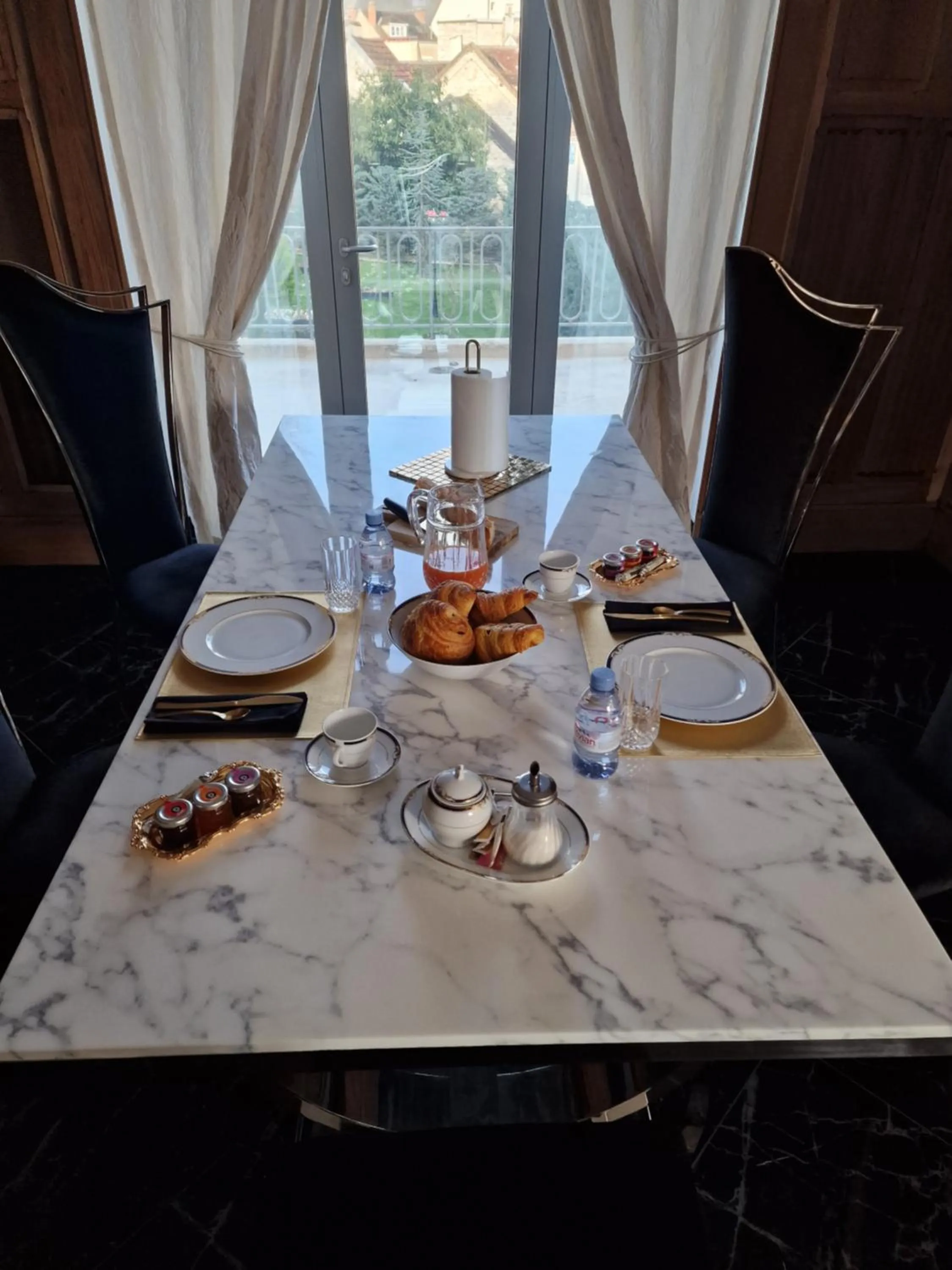 Breakfast in Les Étoiles