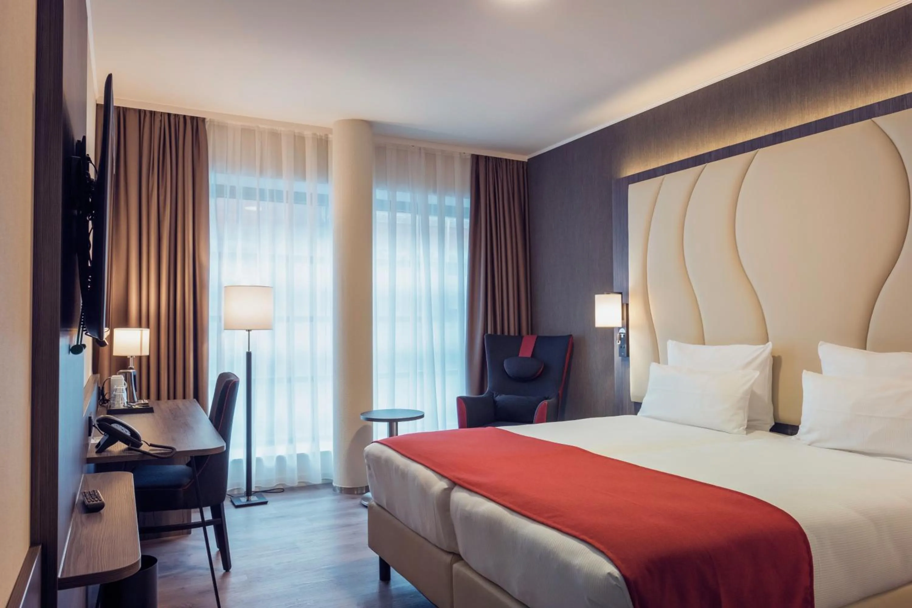 Photo of the whole room, Bed in PLAZA Premium Den Haag City Center