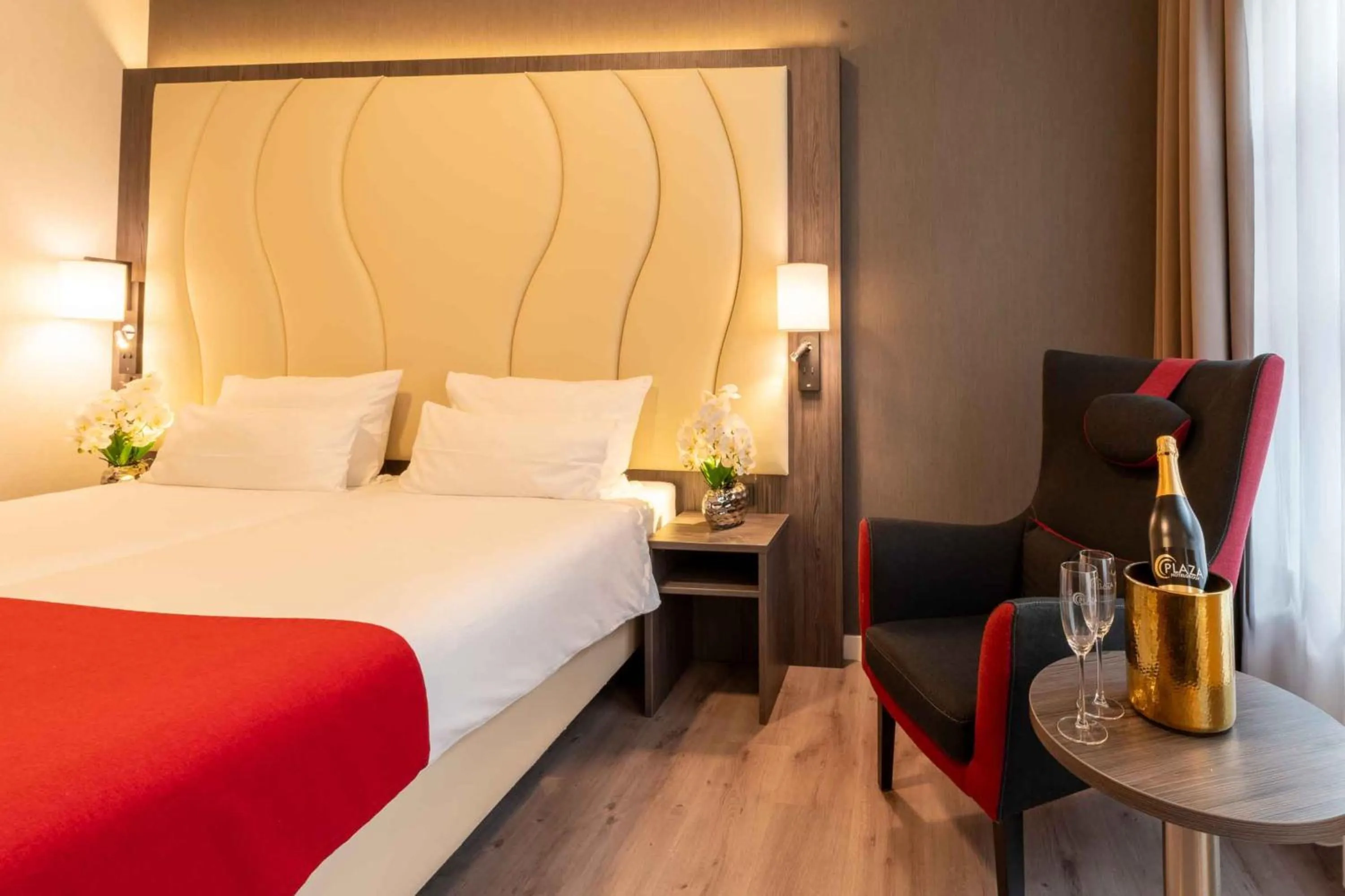 Photo of the whole room, Bed in PLAZA Premium Den Haag City Center