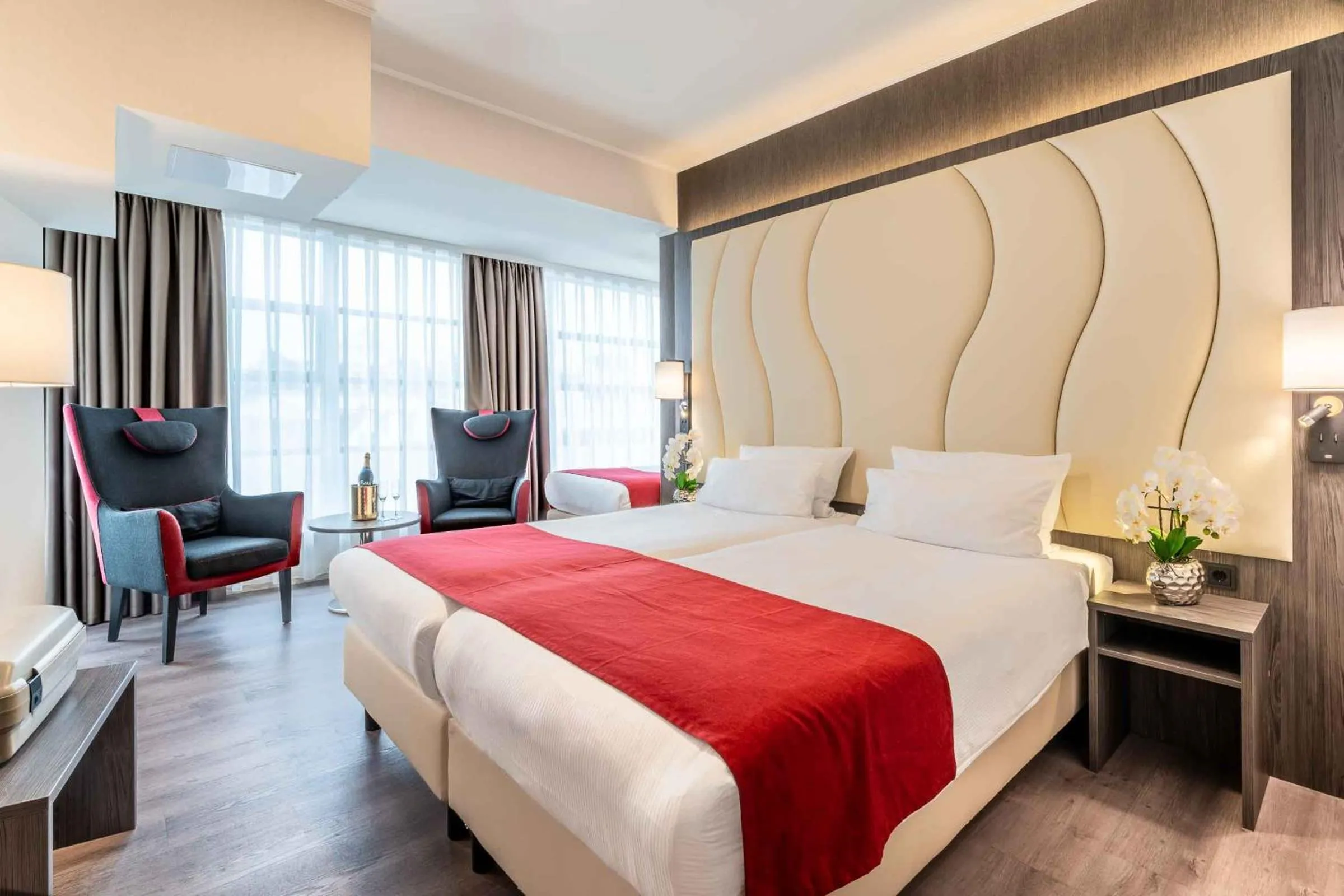 Photo of the whole room, Bed in PLAZA Premium Den Haag City Center