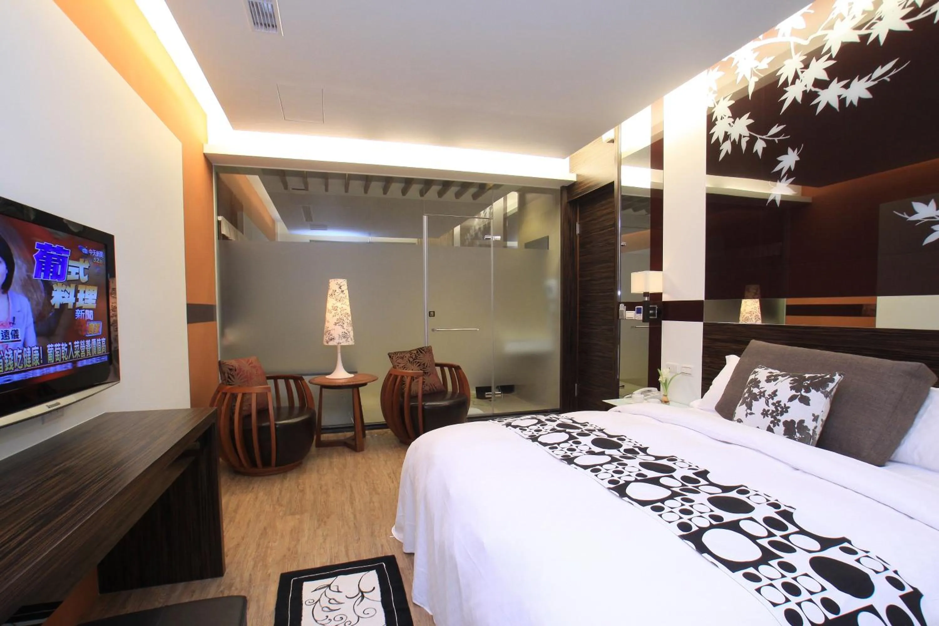 Bed in Spring Fountain Hotel