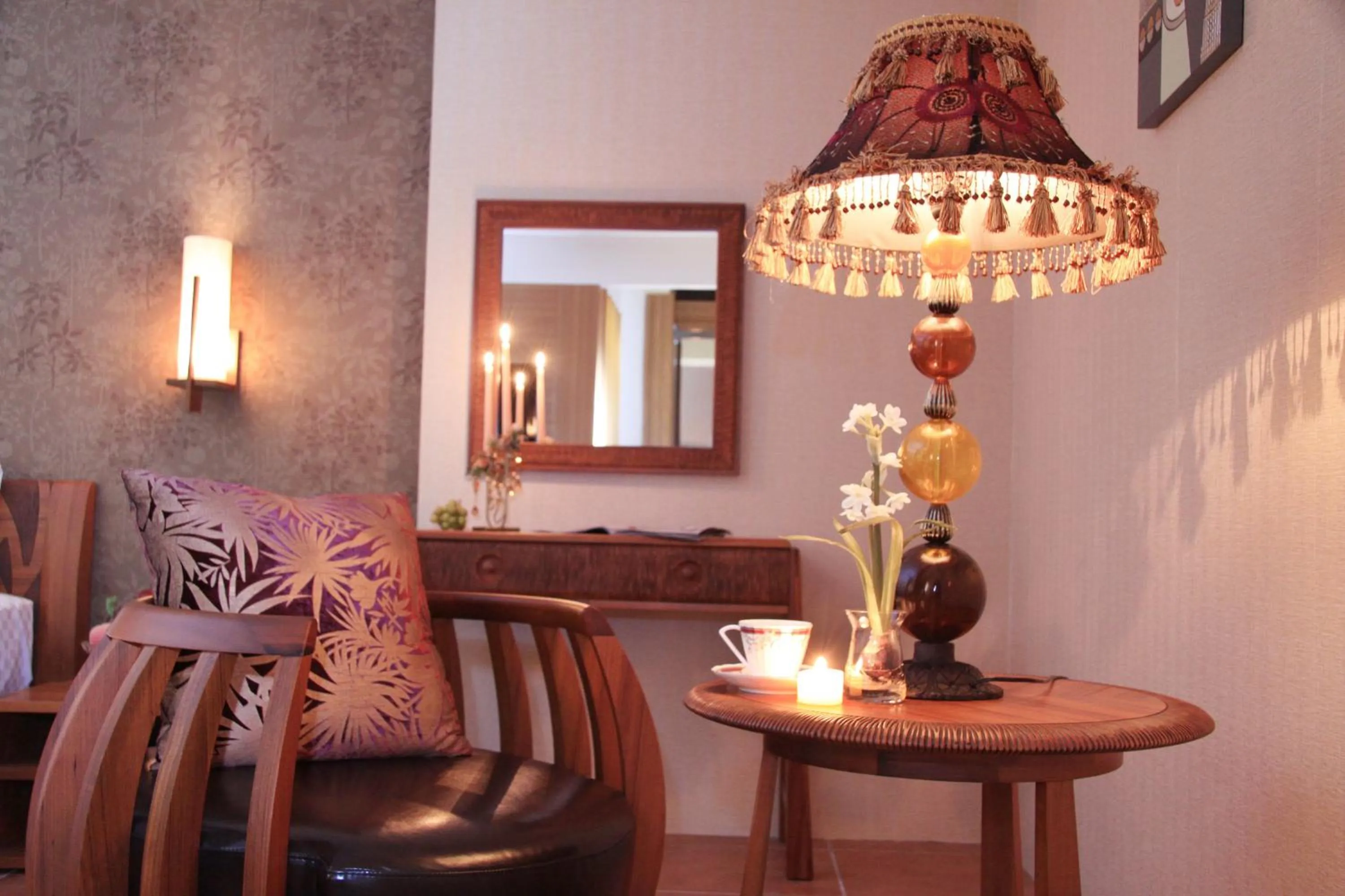 Seating area in Spring Fountain Hotel