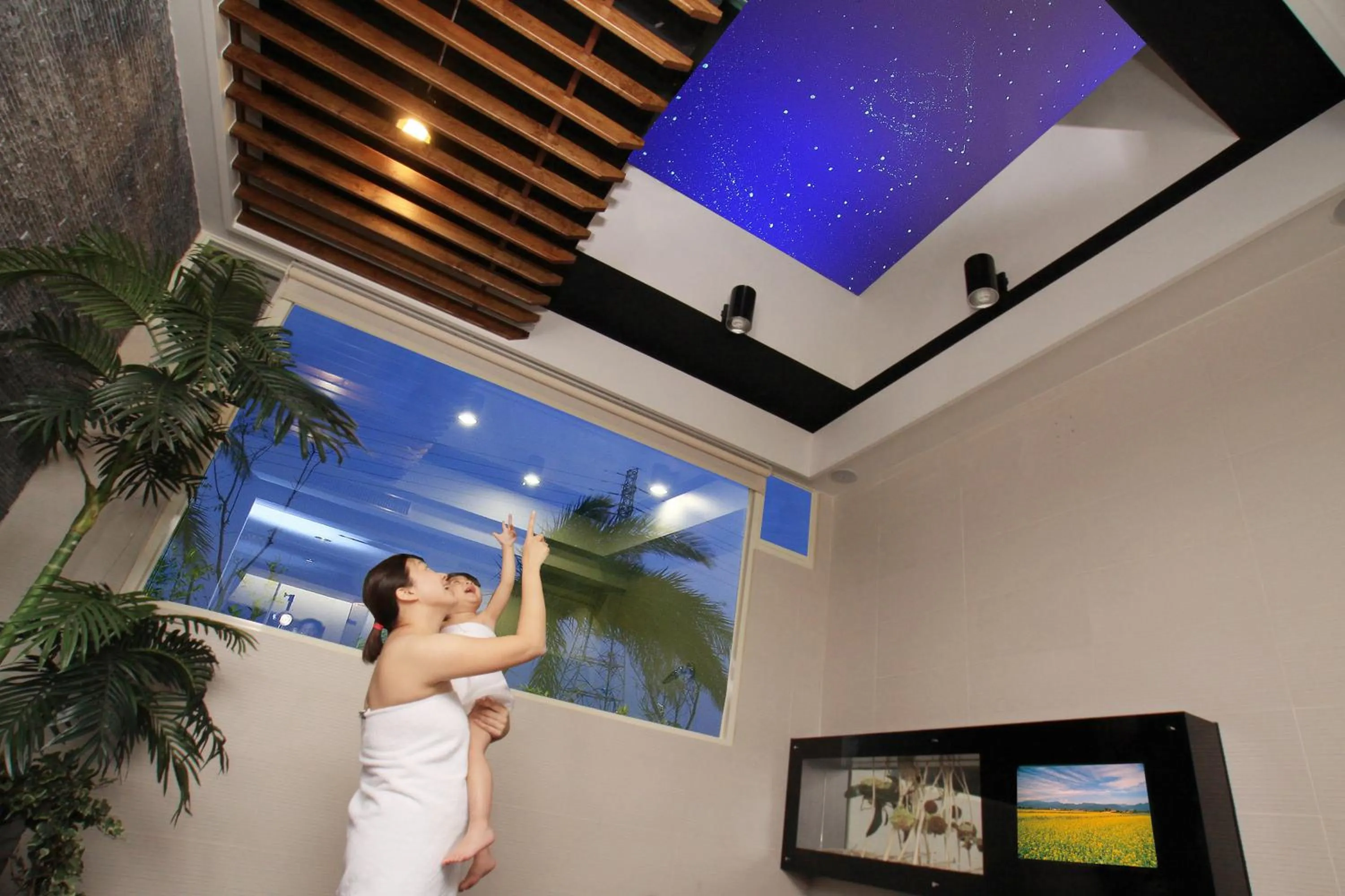 Bathroom in Spring Fountain Hotel