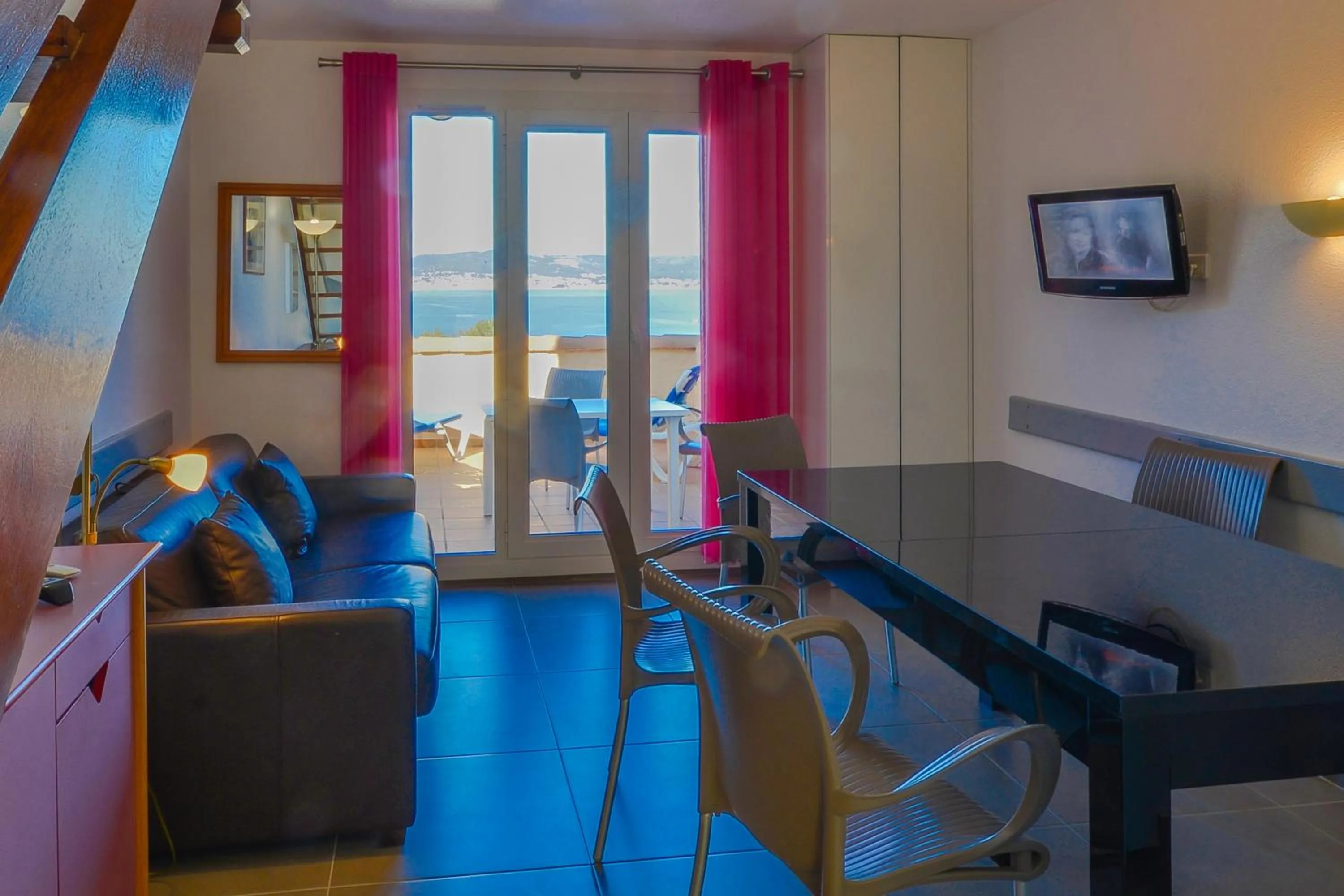 TV and multimedia in VVF Résidence Saint-Cyr-sur-Mer