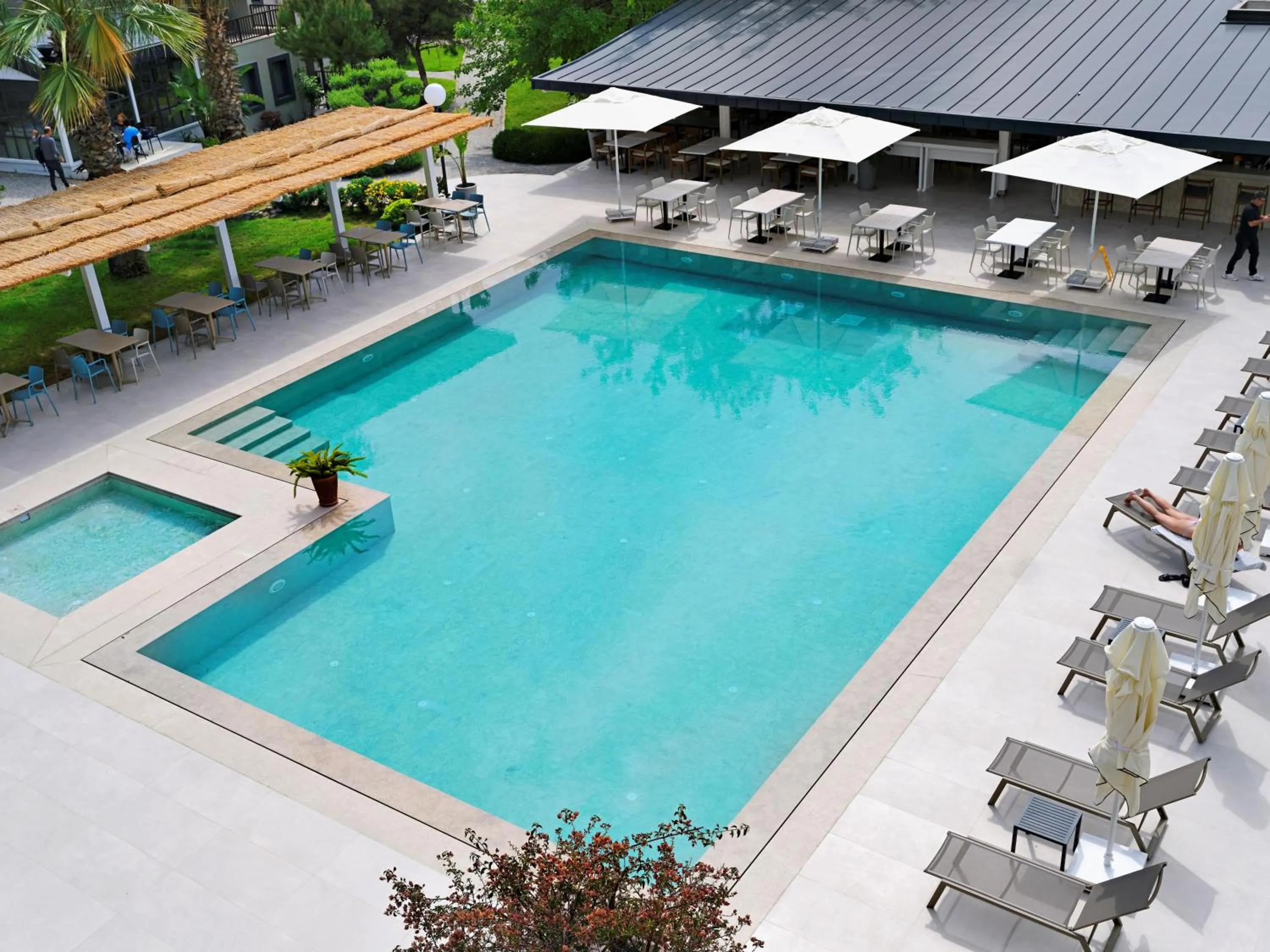 Swimming pool in Dorman Suites