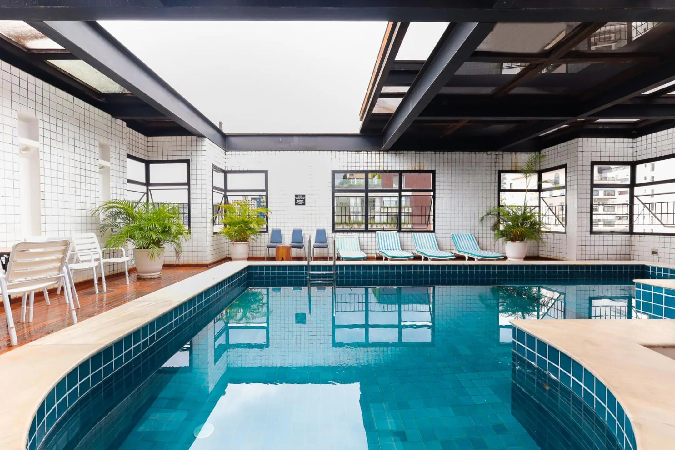 Pool view in H4 Hotel Opera Jardins