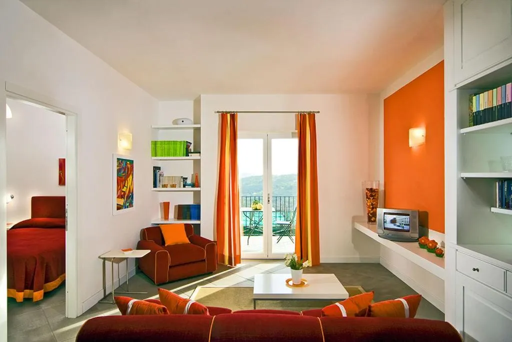 TV and multimedia, Bed in Le Capannelle by Feeling Italy