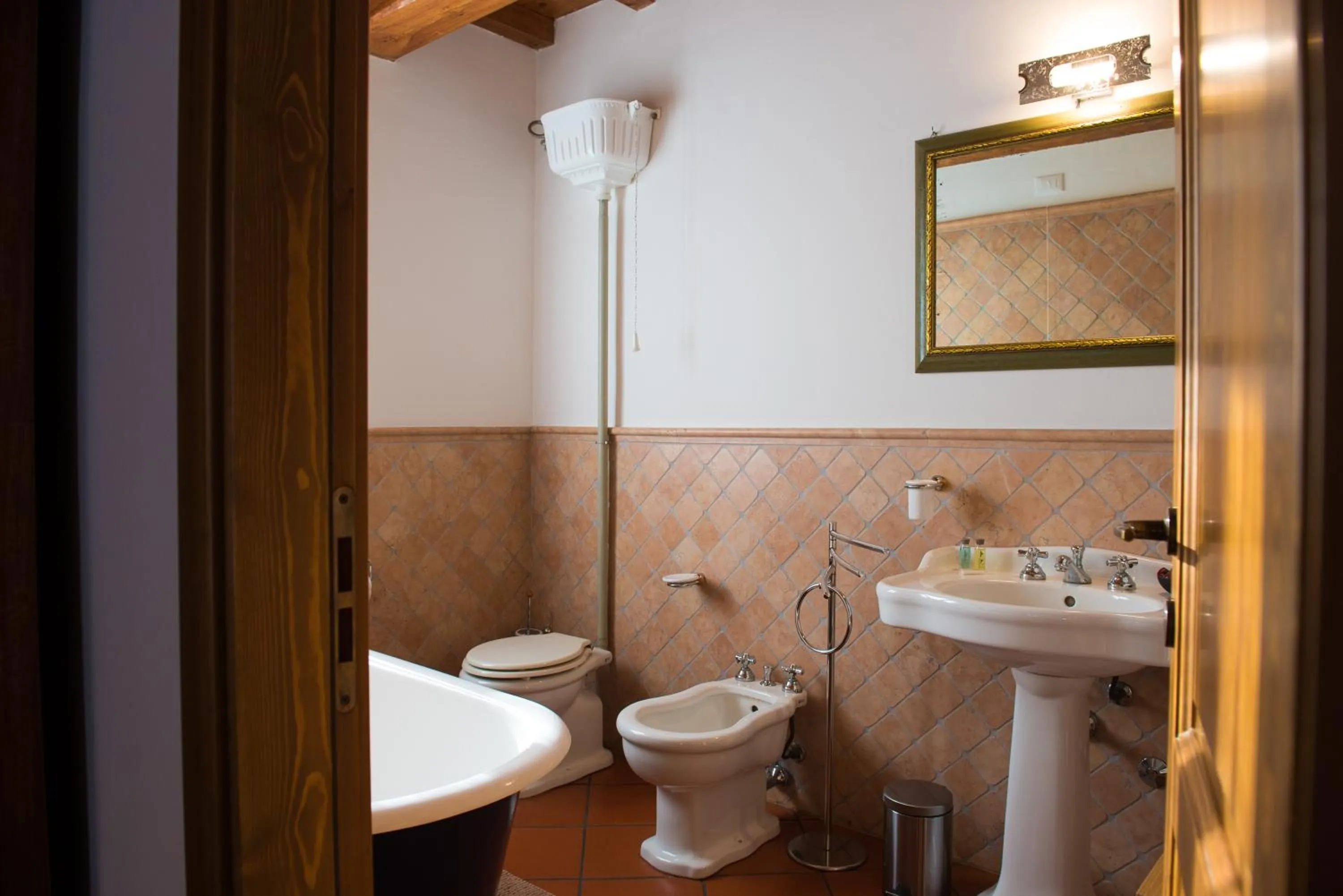 Bathroom in B&B I Pini Di Storaco
