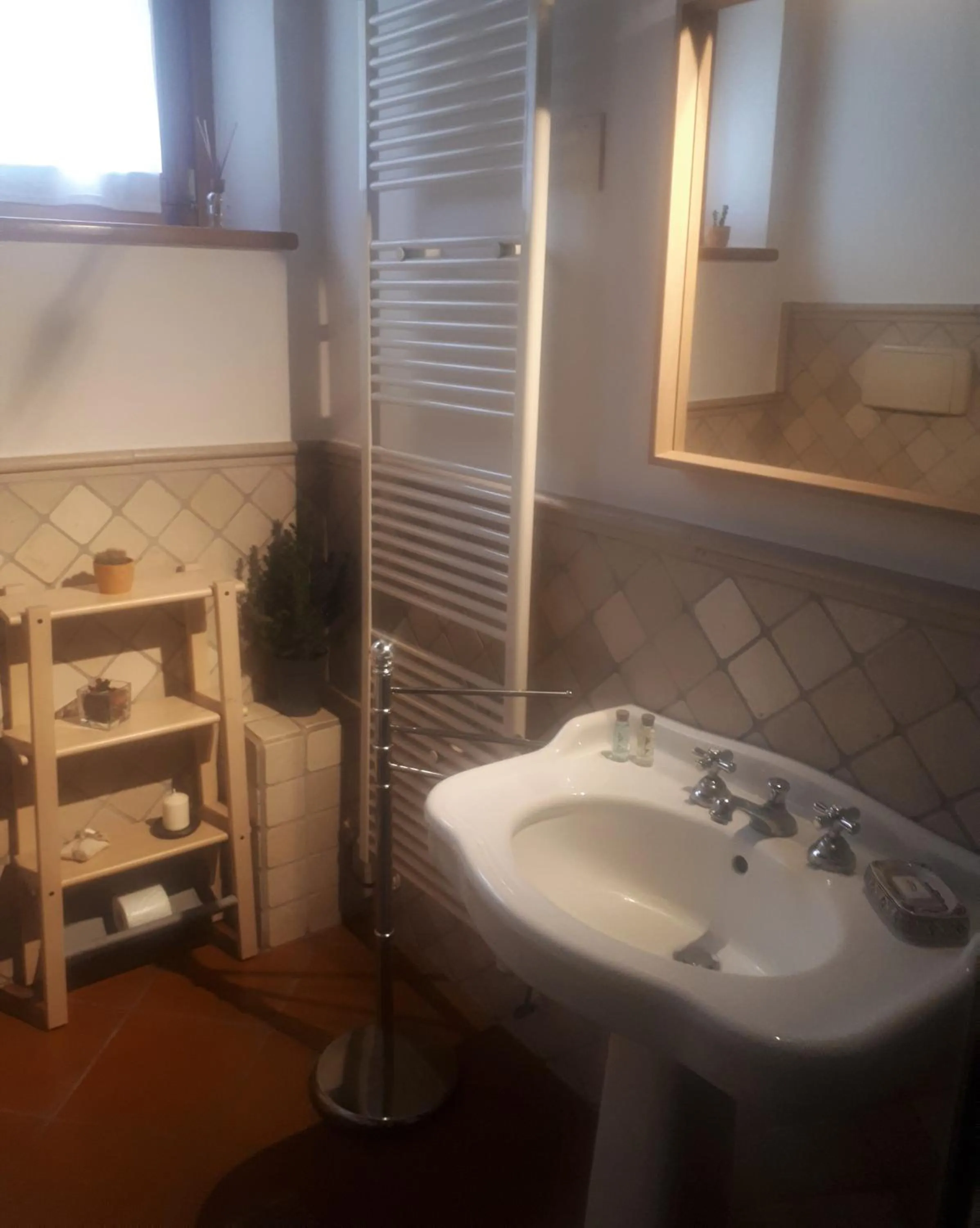 Bathroom in B&B I Pini Di Storaco