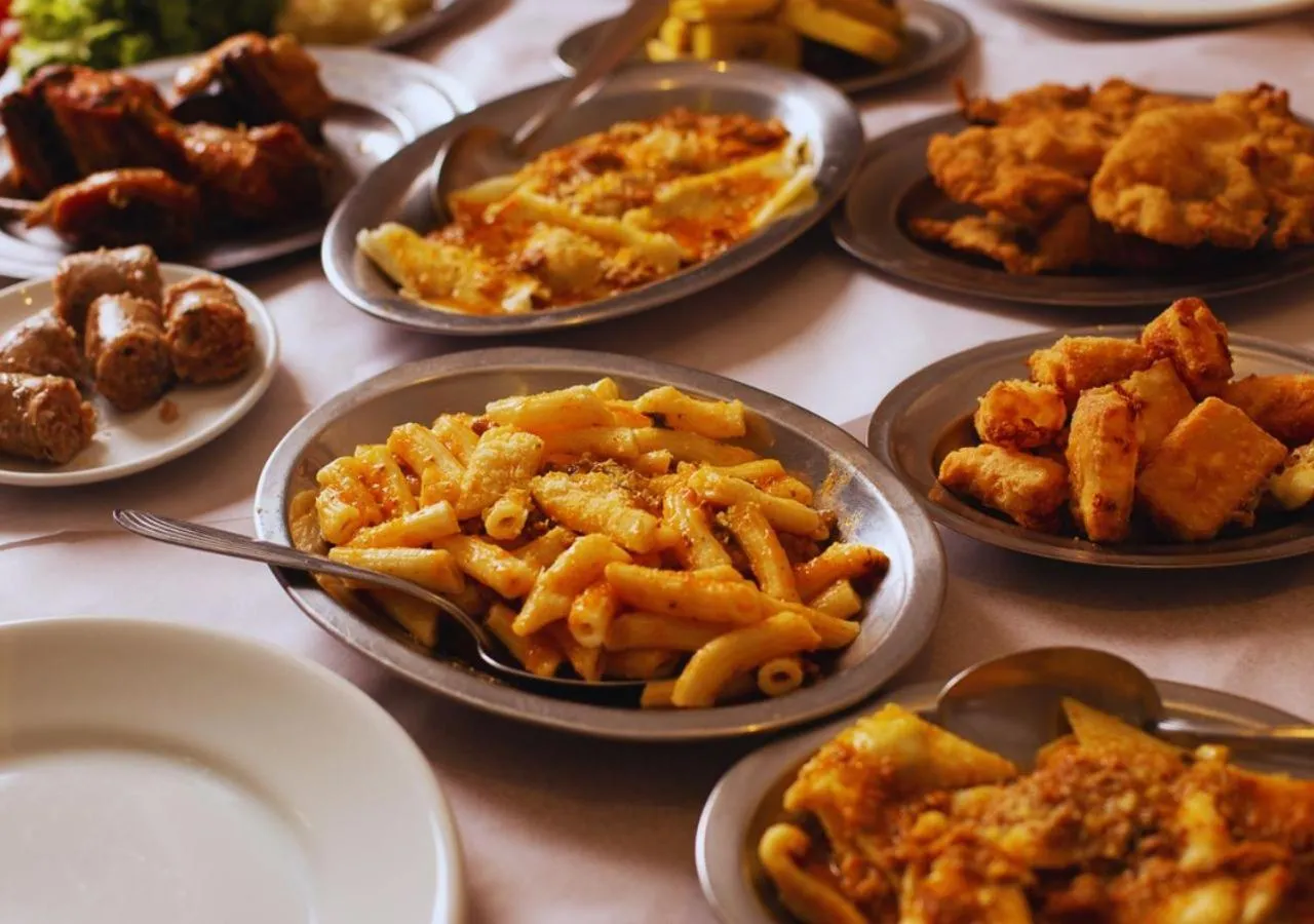 Restaurant/places to eat in Dona Adelia Hotel e Restaurante