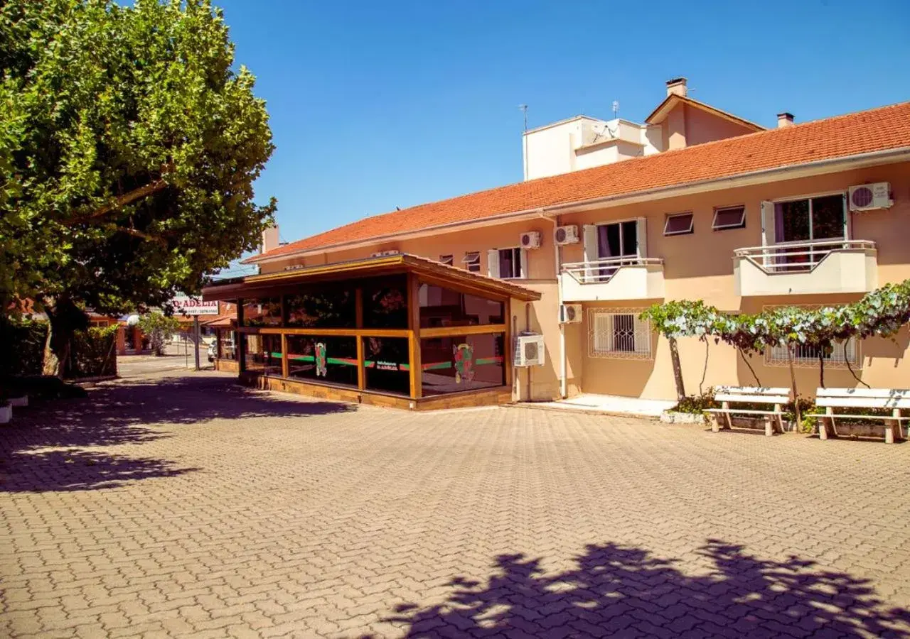 Dona Adelia Hotel e Restaurante Dona Adelia Hotel e Restaurante