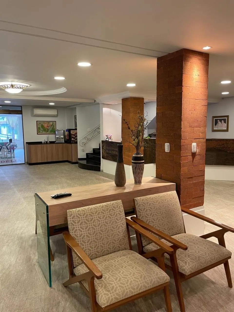 Lobby or reception in Dona Adelia Hotel e Restaurante