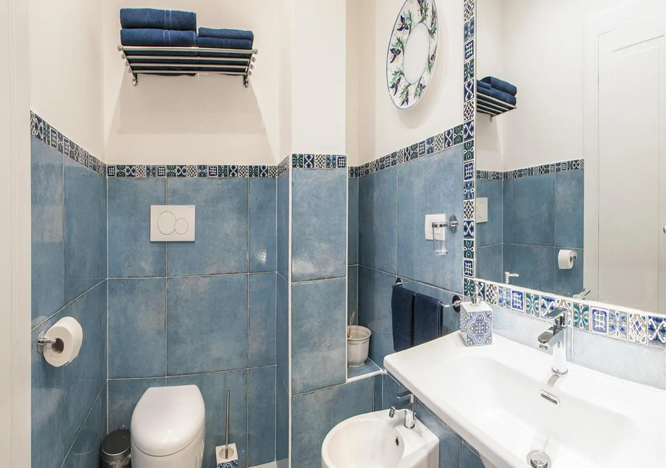 Shower in B&B Amalfè