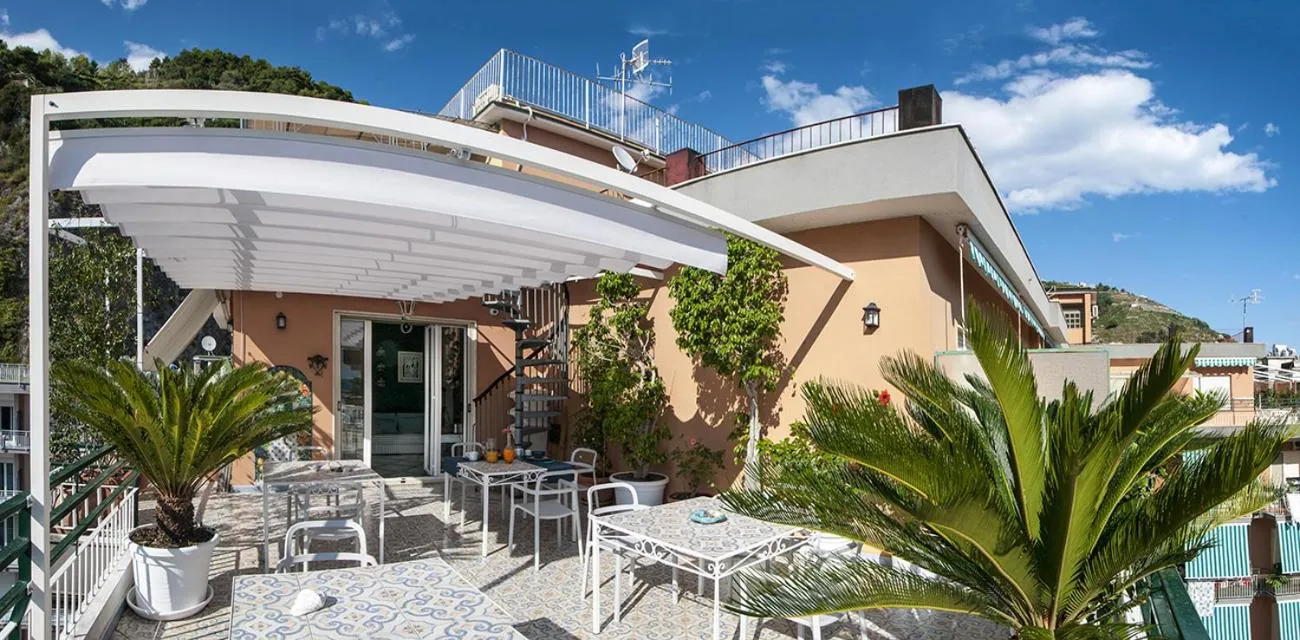 Balcony/Terrace in B&B Amalfè