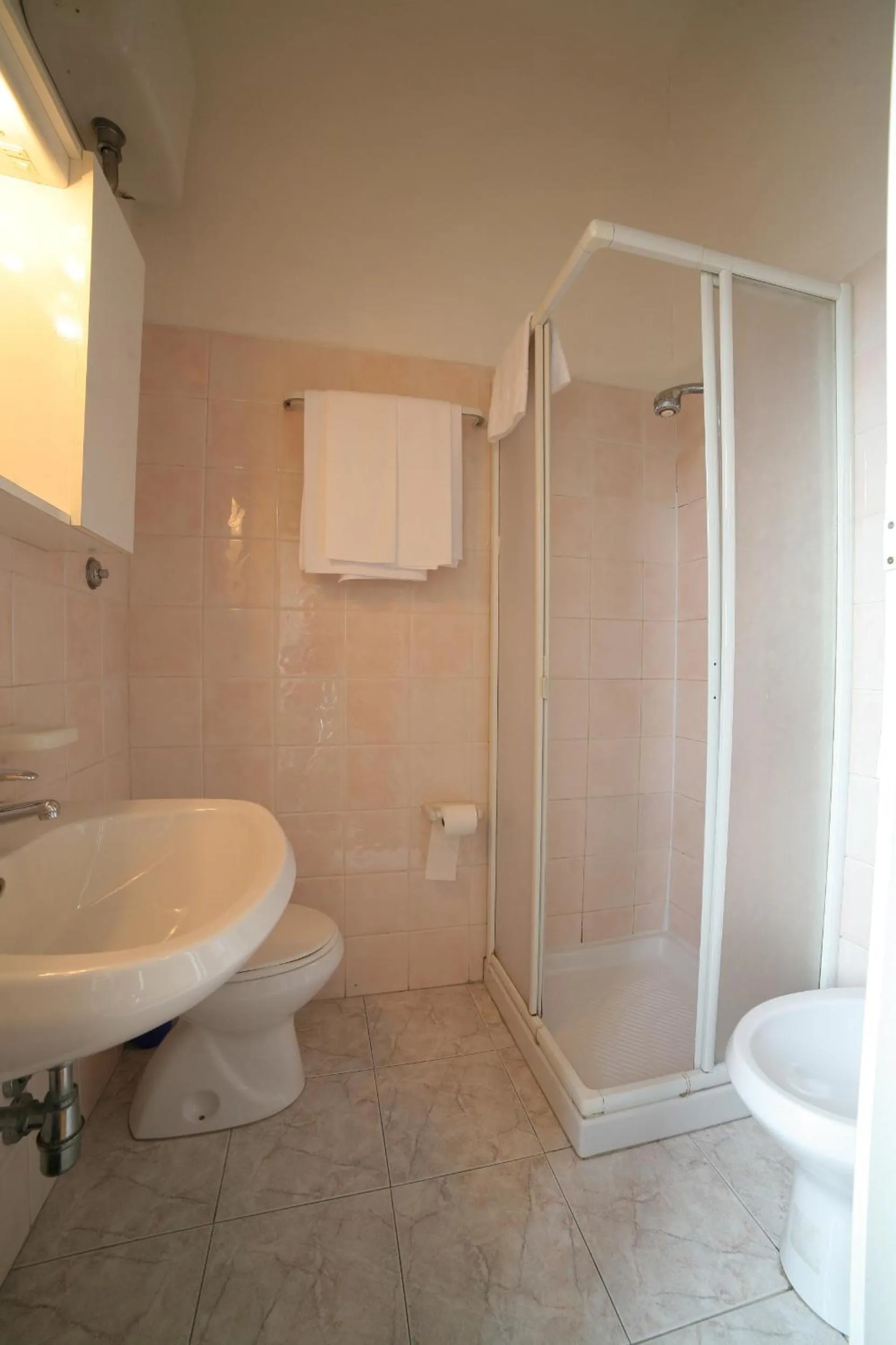 Bathroom in Hotel Dorico