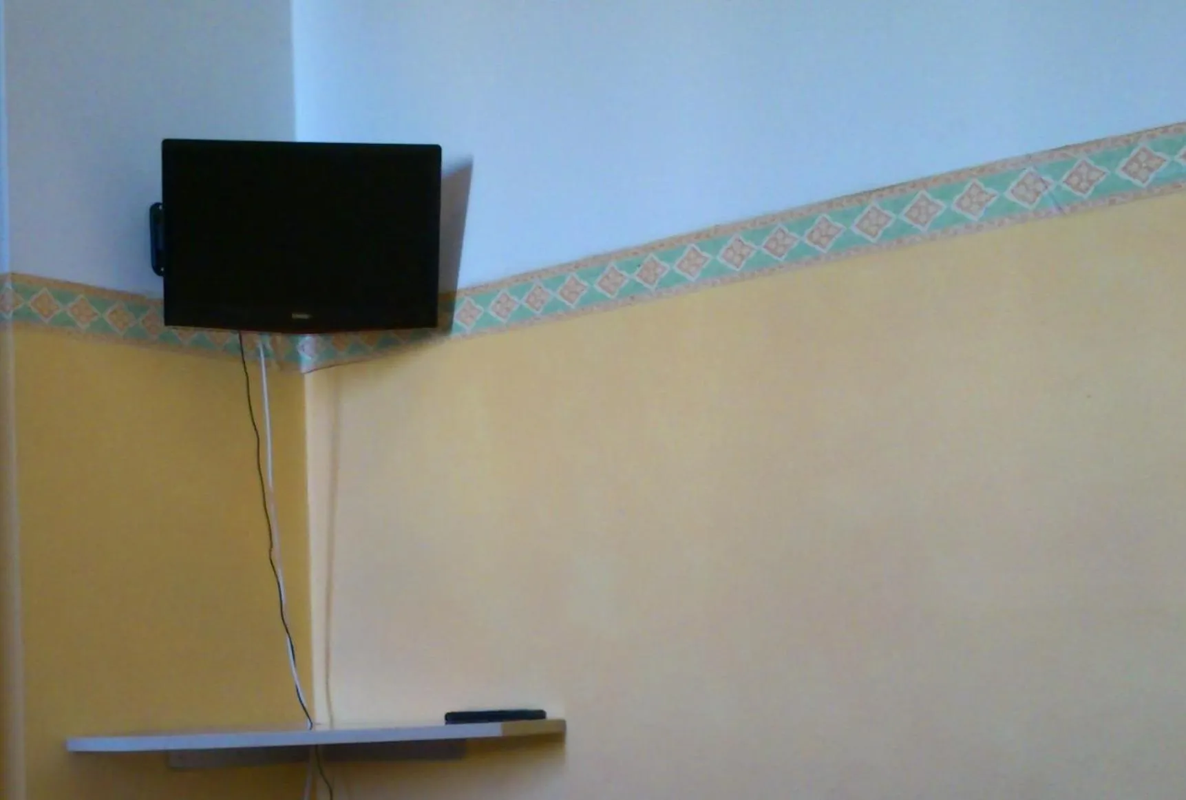 TV and multimedia in Hotel Dorico