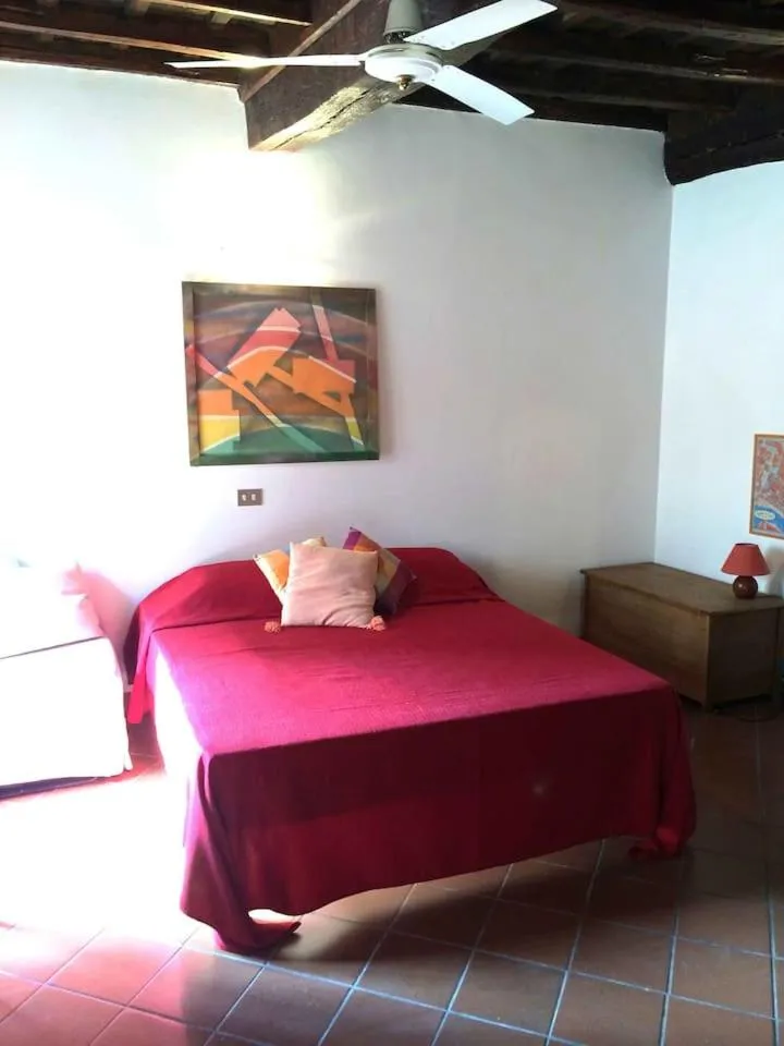 Bed in Portico d'Ottavia, the ancient Rome