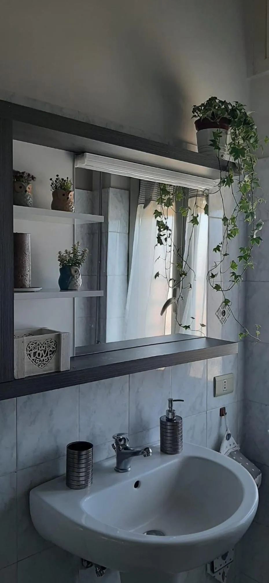 Bathroom in Sweet Emma