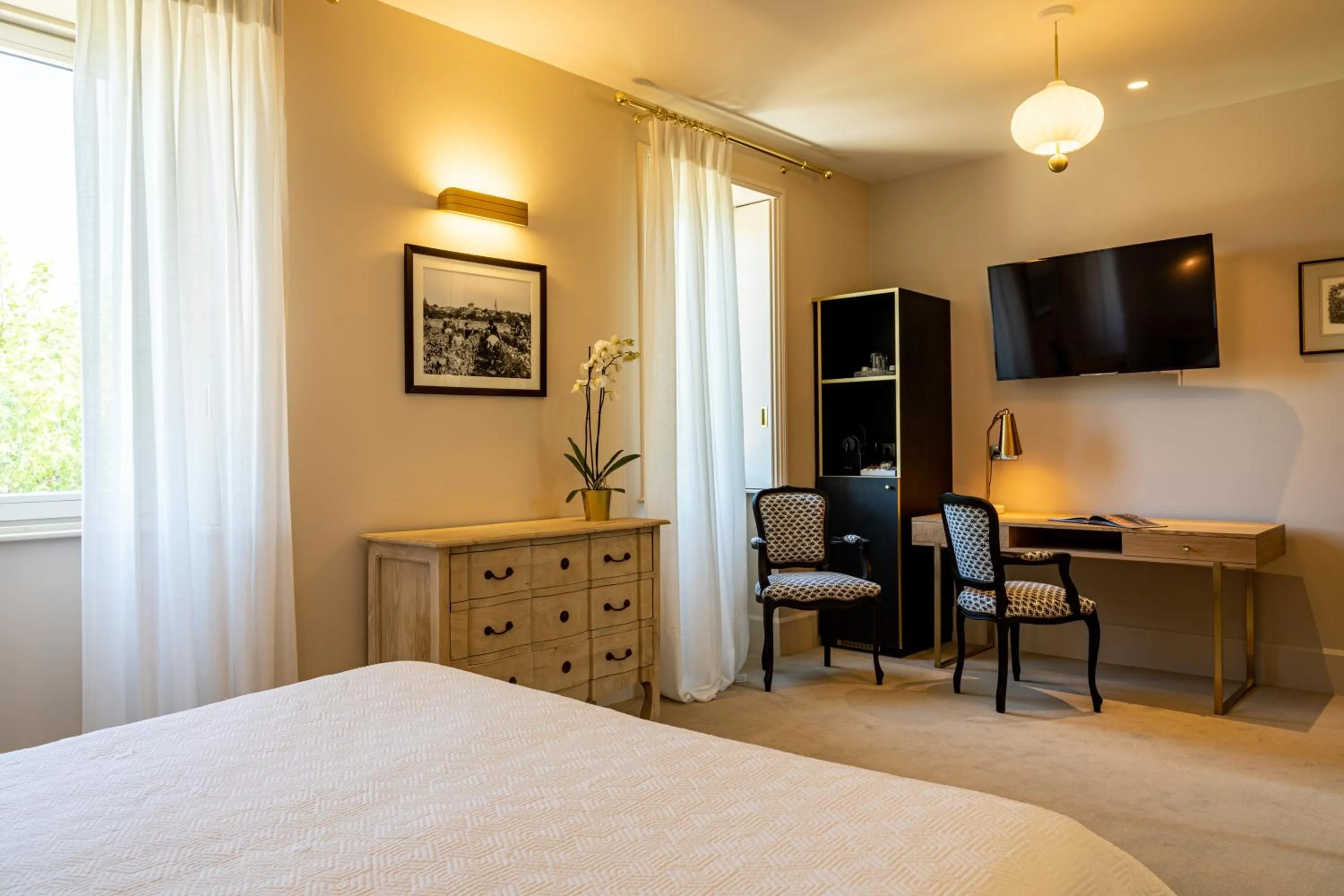 Coffee/tea facilities in Olivier Leflaive Hôtel Restaurants