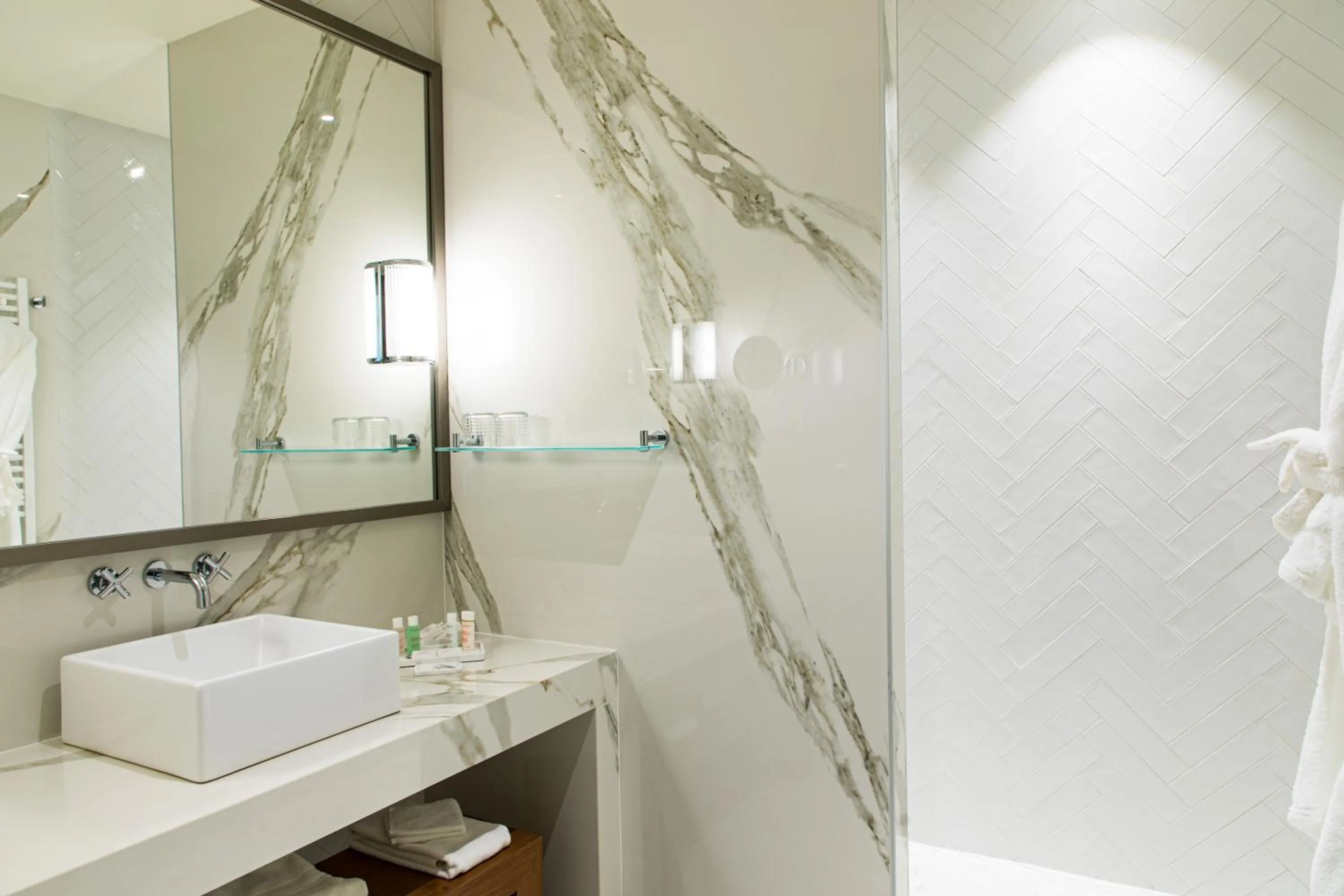 Bathroom in Olivier Leflaive Hôtel Restaurants