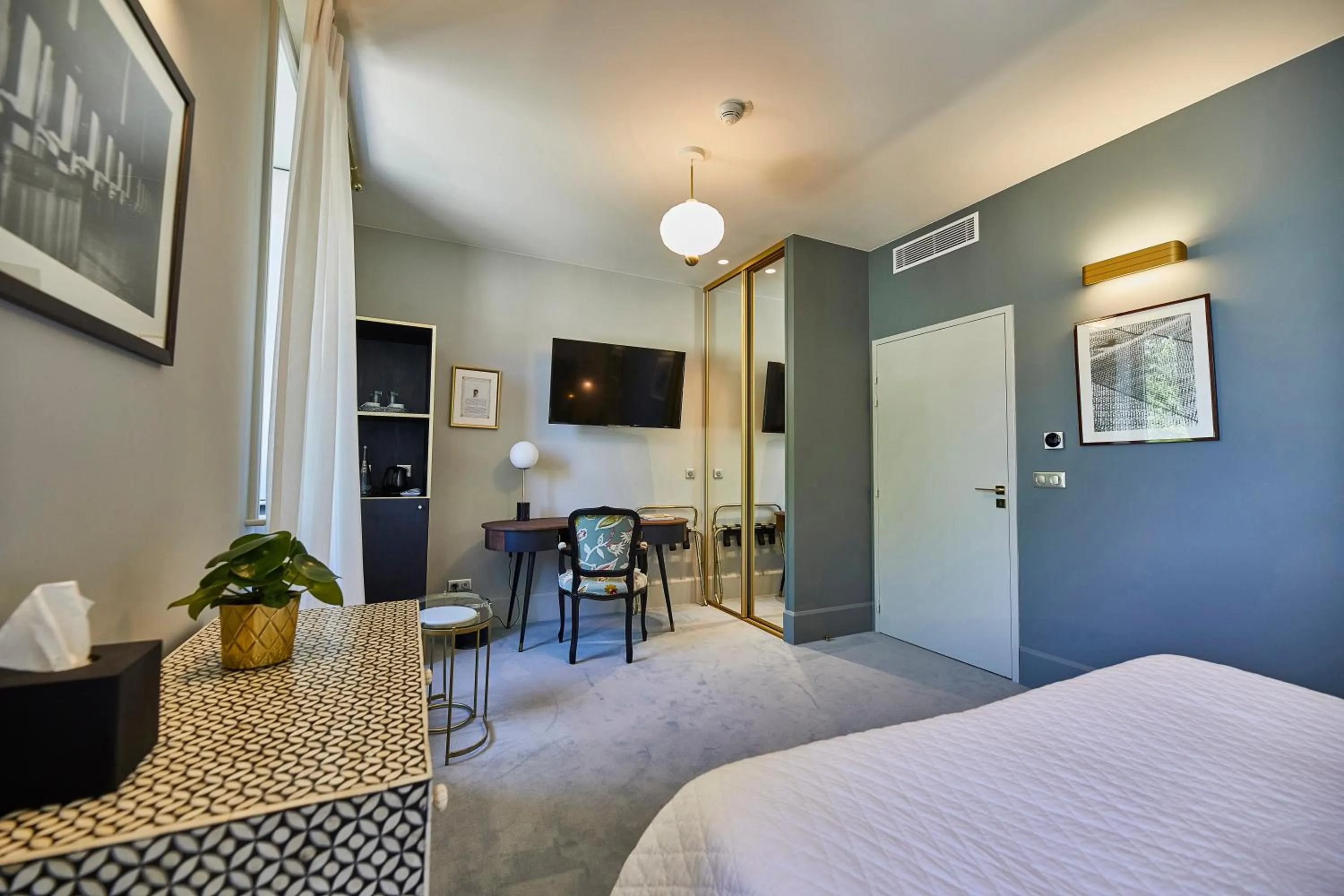 Photo of the whole room in Olivier Leflaive Hôtel Restaurants