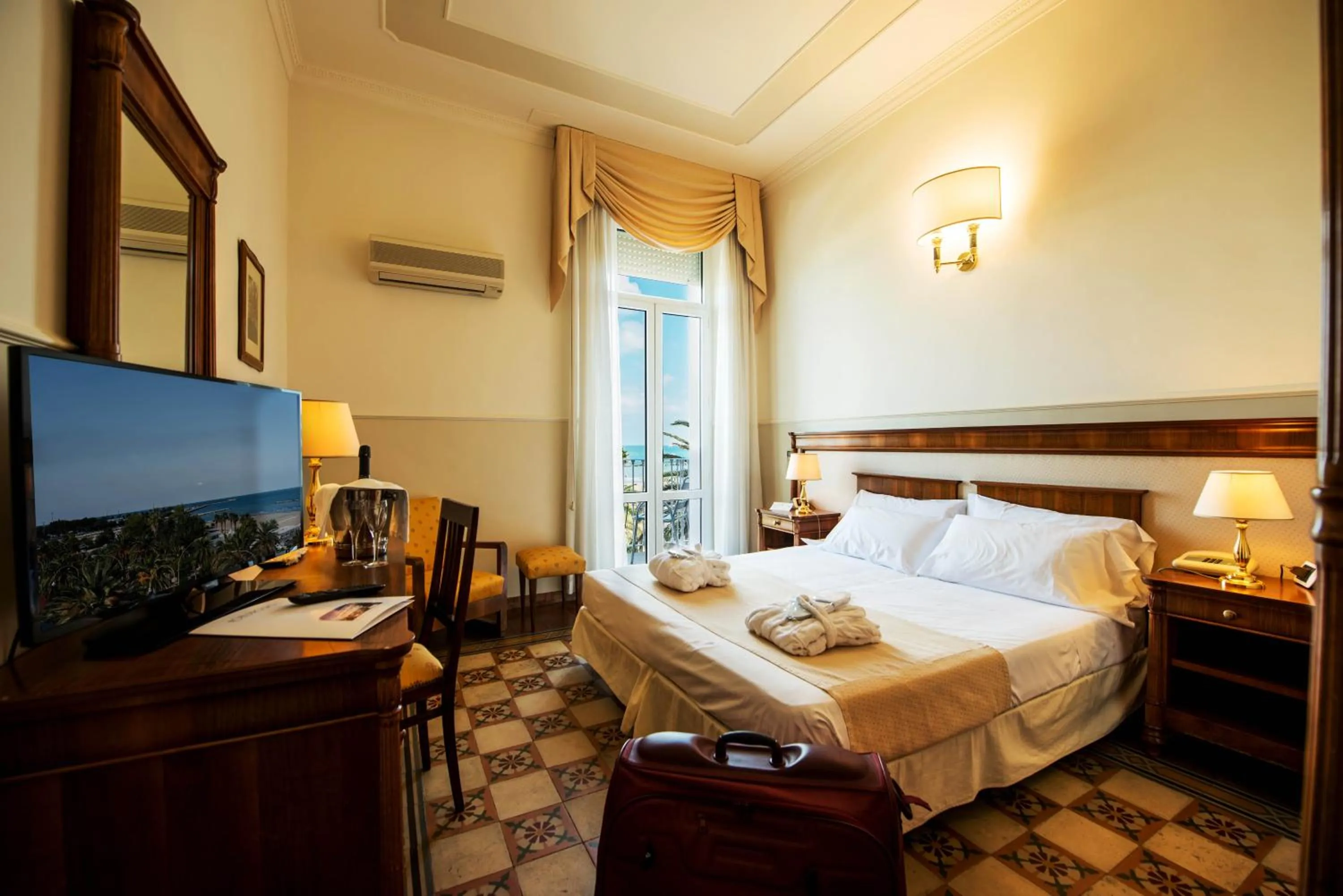 Bed in Hotel Progresso