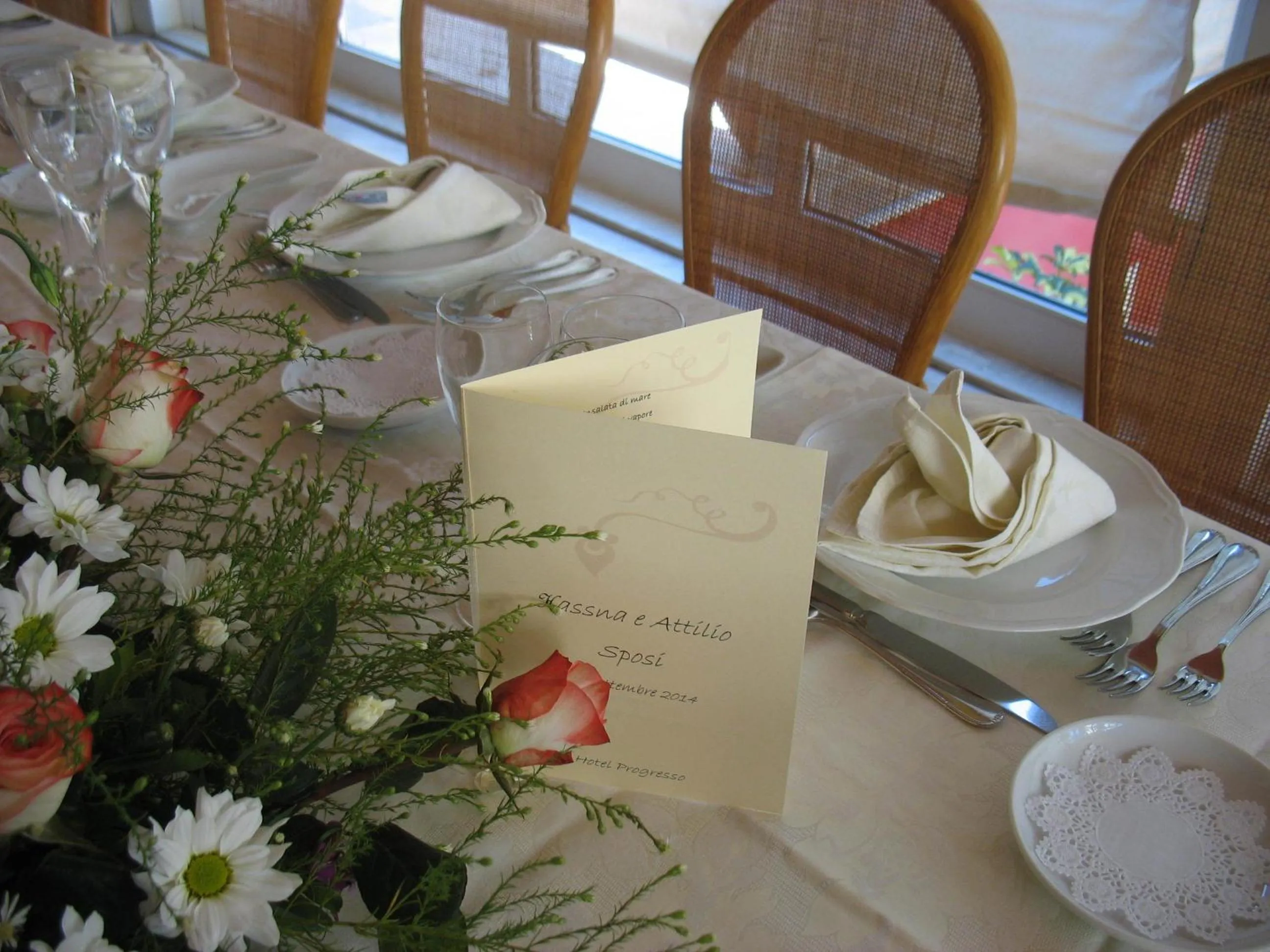 Restaurant/places to eat in Hotel Progresso