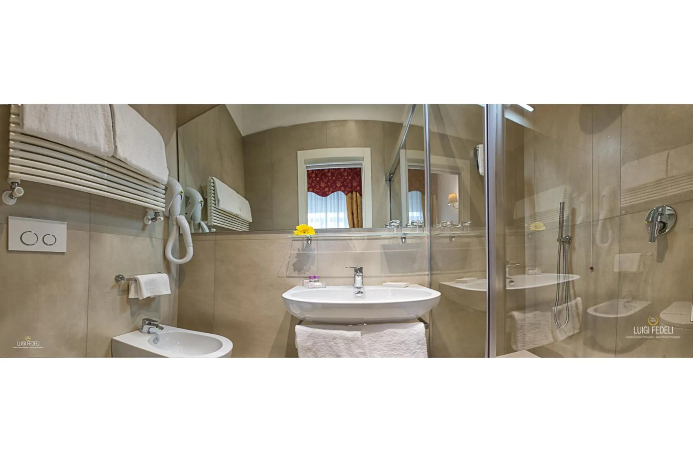 Bathroom in Hotel Progresso