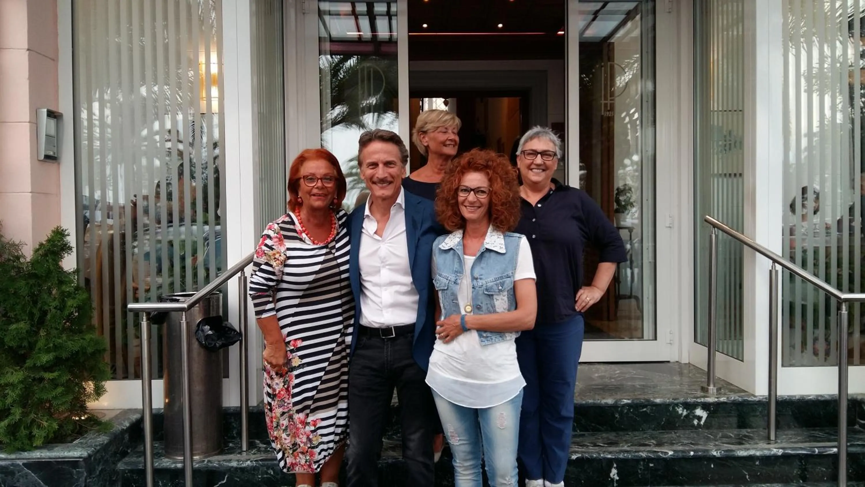 People in Hotel Progresso