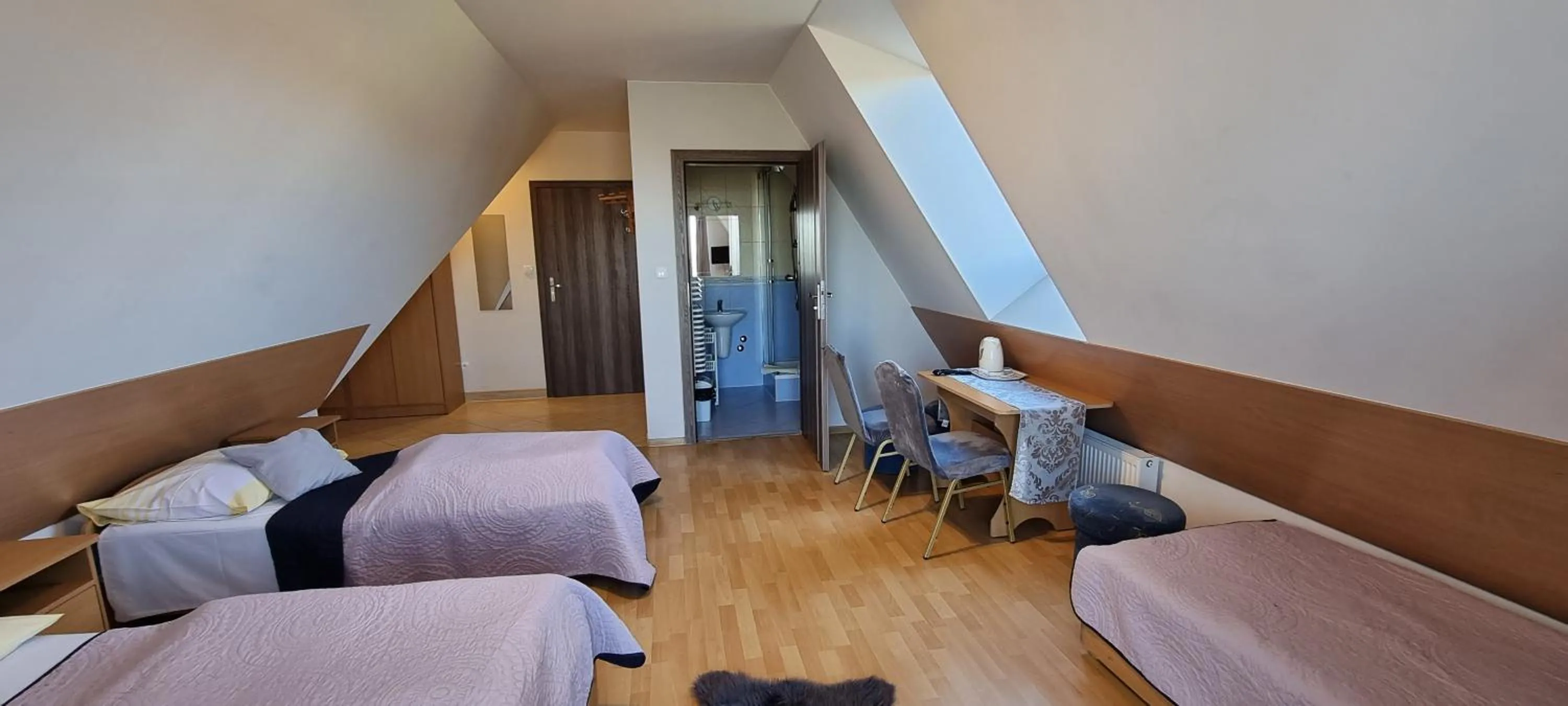 Bed in Villa Broniewskiego - Zakopane Apartamenty Pokoje