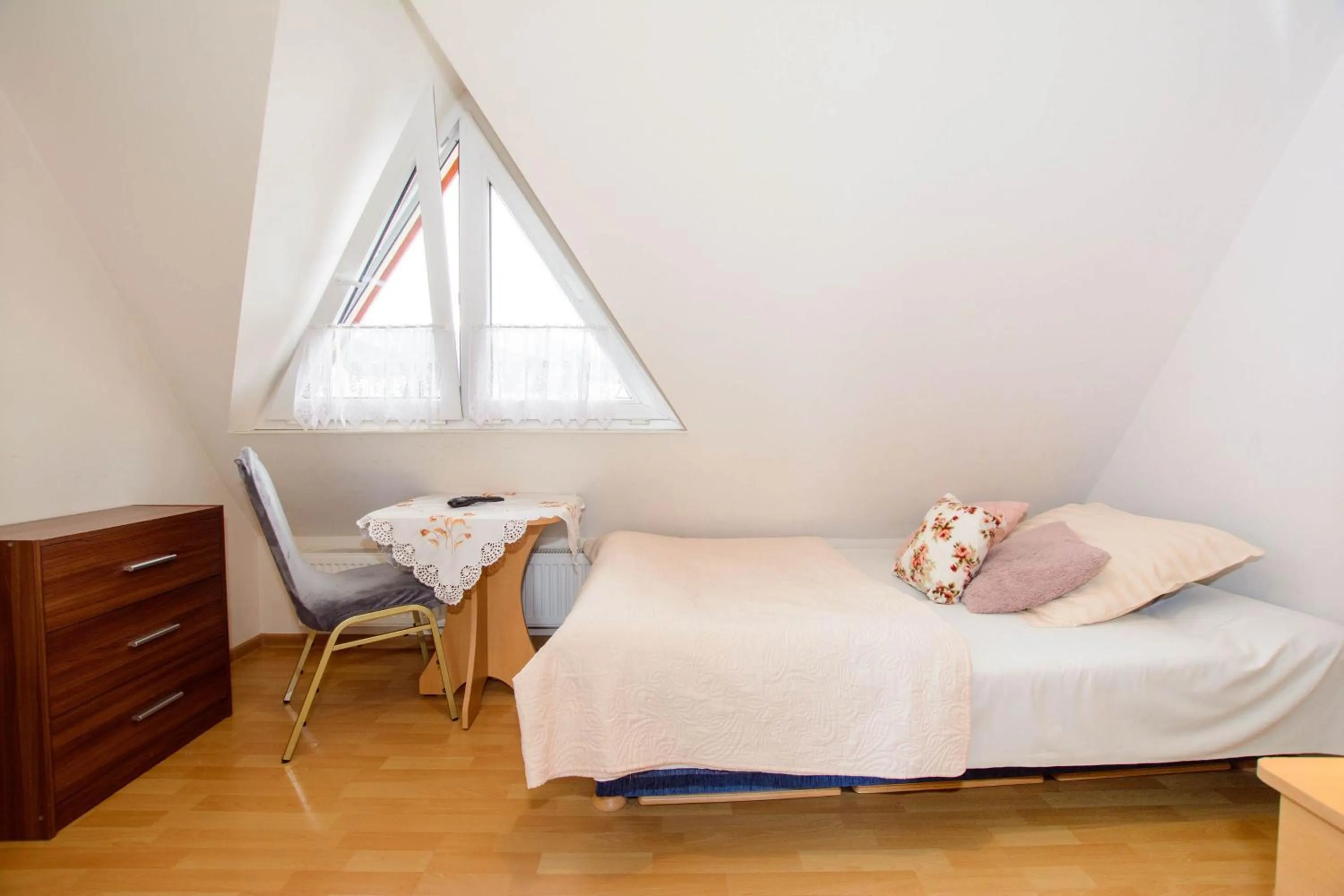 Bed in Villa Broniewskiego - Zakopane Apartamenty Pokoje