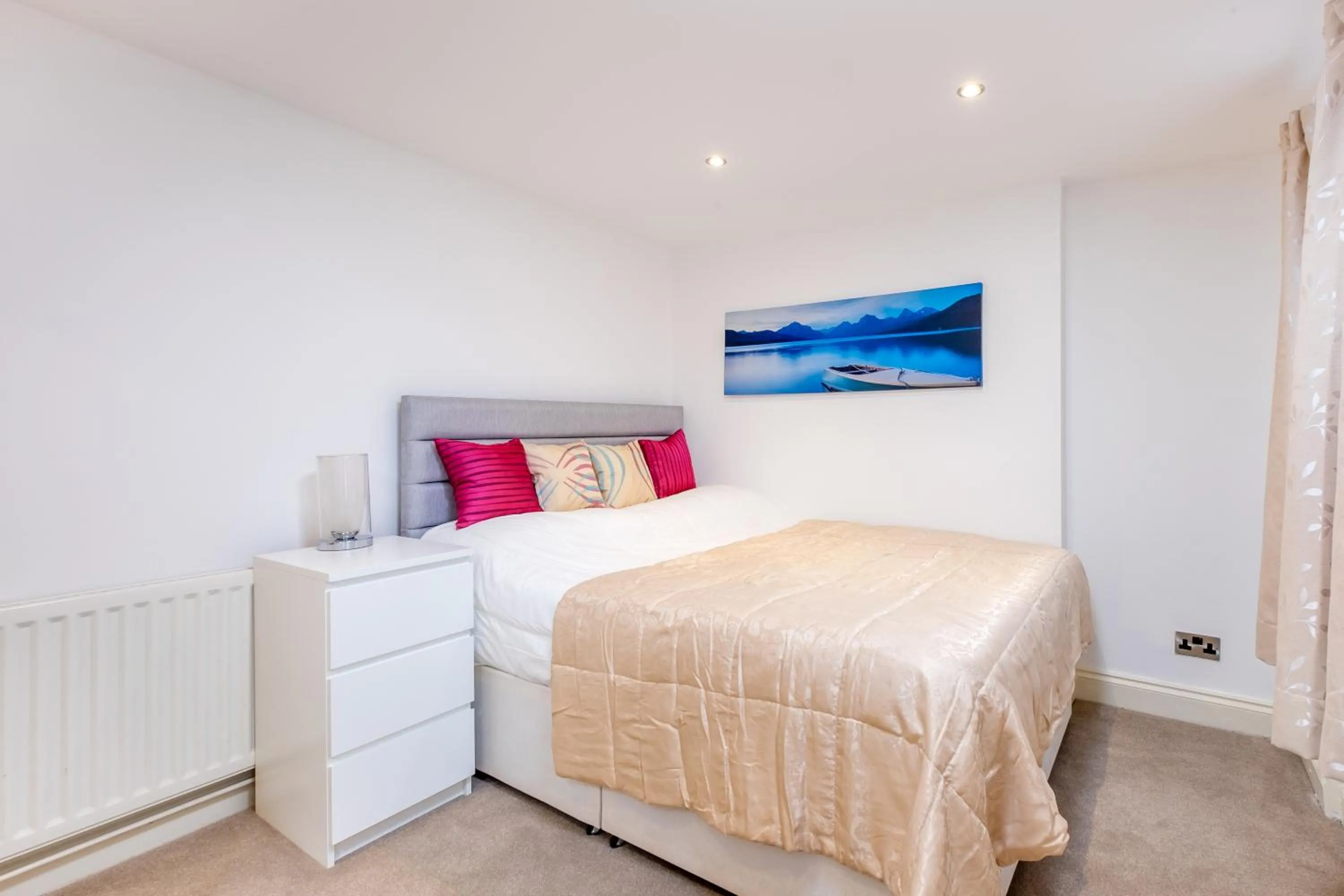 Bedroom, Bed in Marylebone Apartments