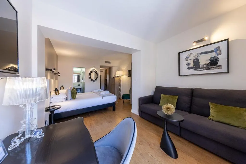 Bed in Le Madeloc Hôtel & Spa