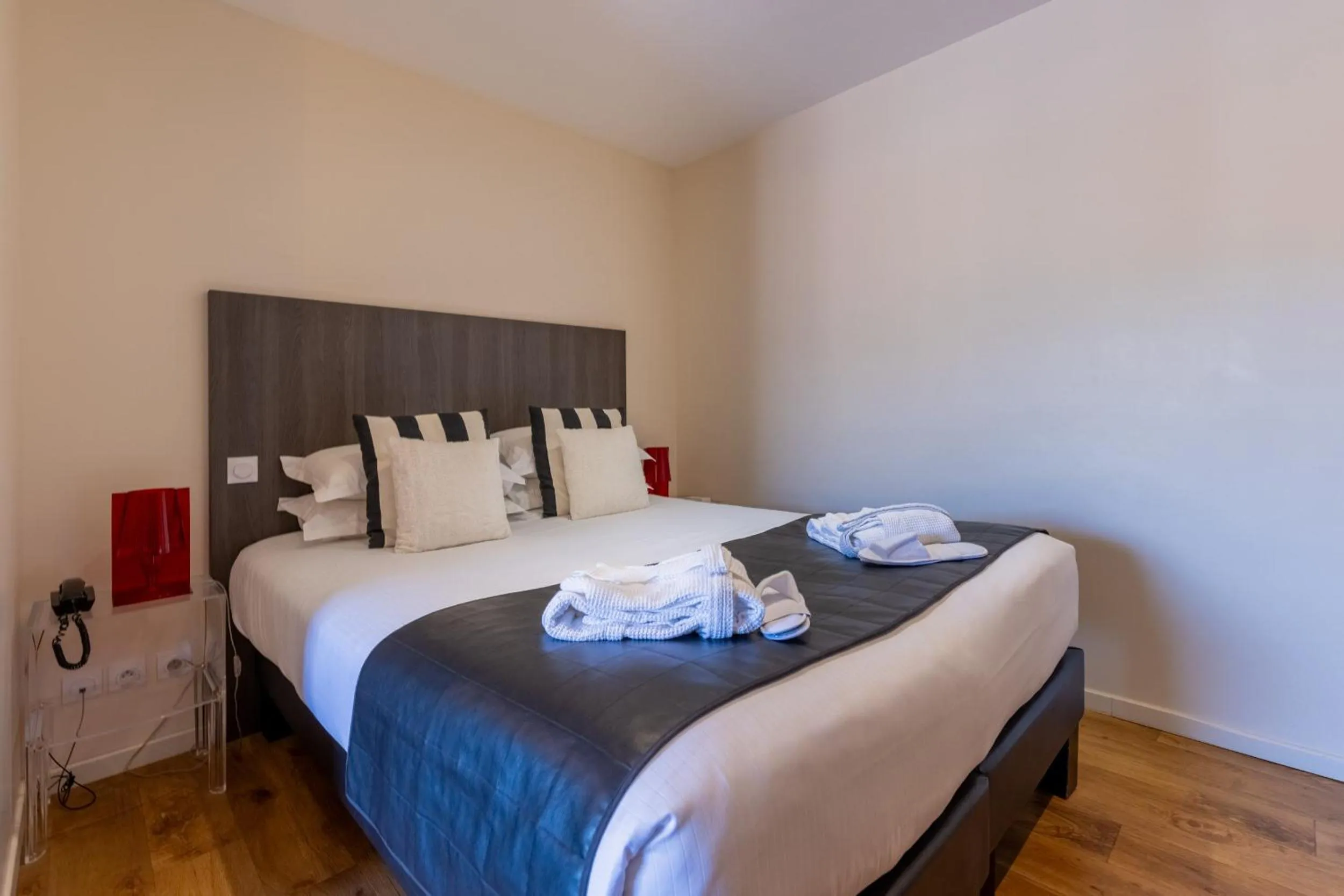 Bed in Hôtel & Spa Le Madeloc - Collioure Centre