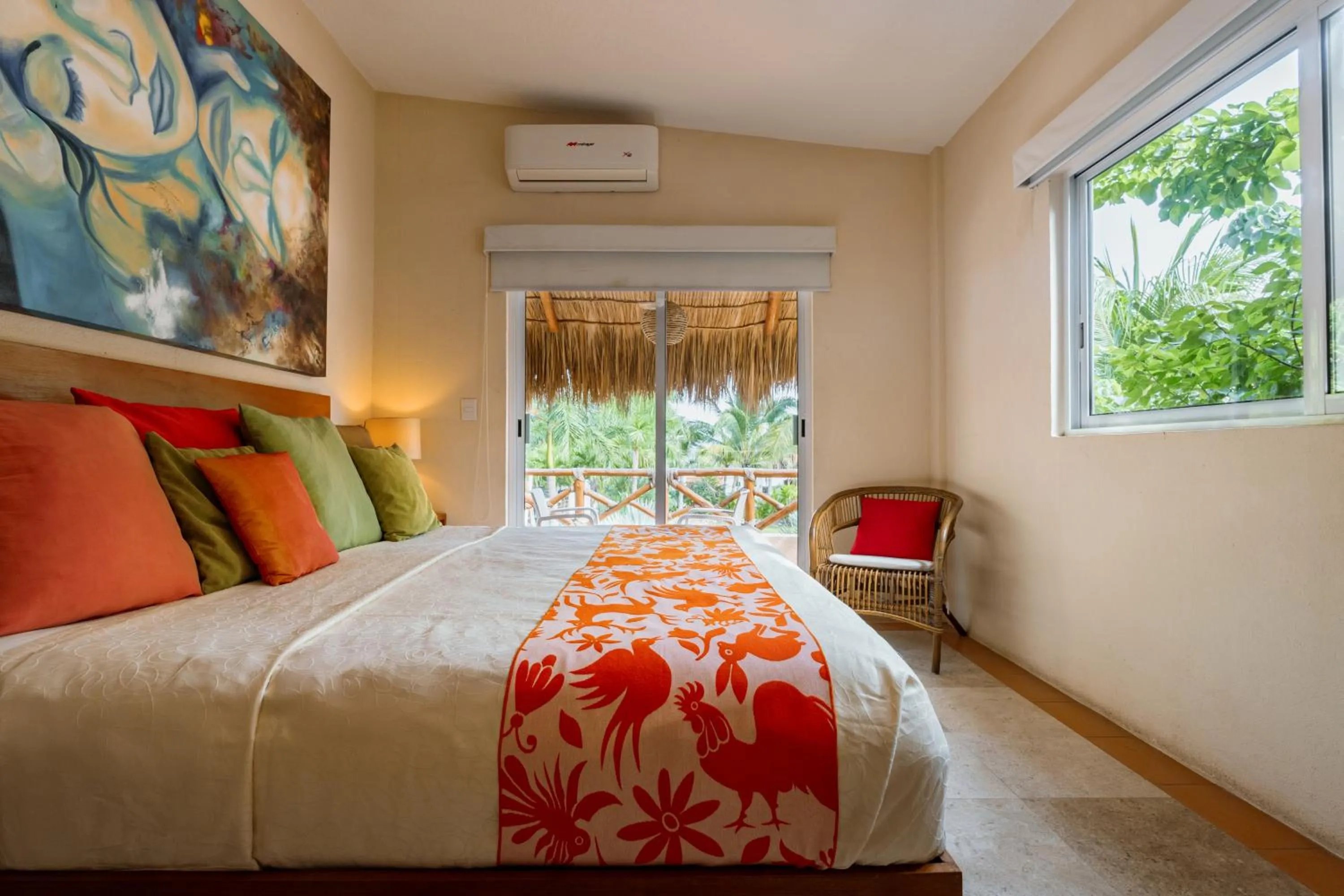 Photo of the whole room, Bed in Rojo Manglar Acapulco
