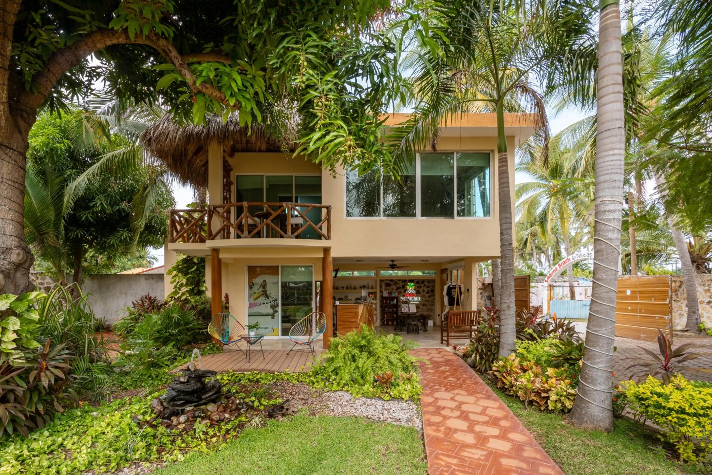Natural landscape in Rojo Manglar Acapulco
