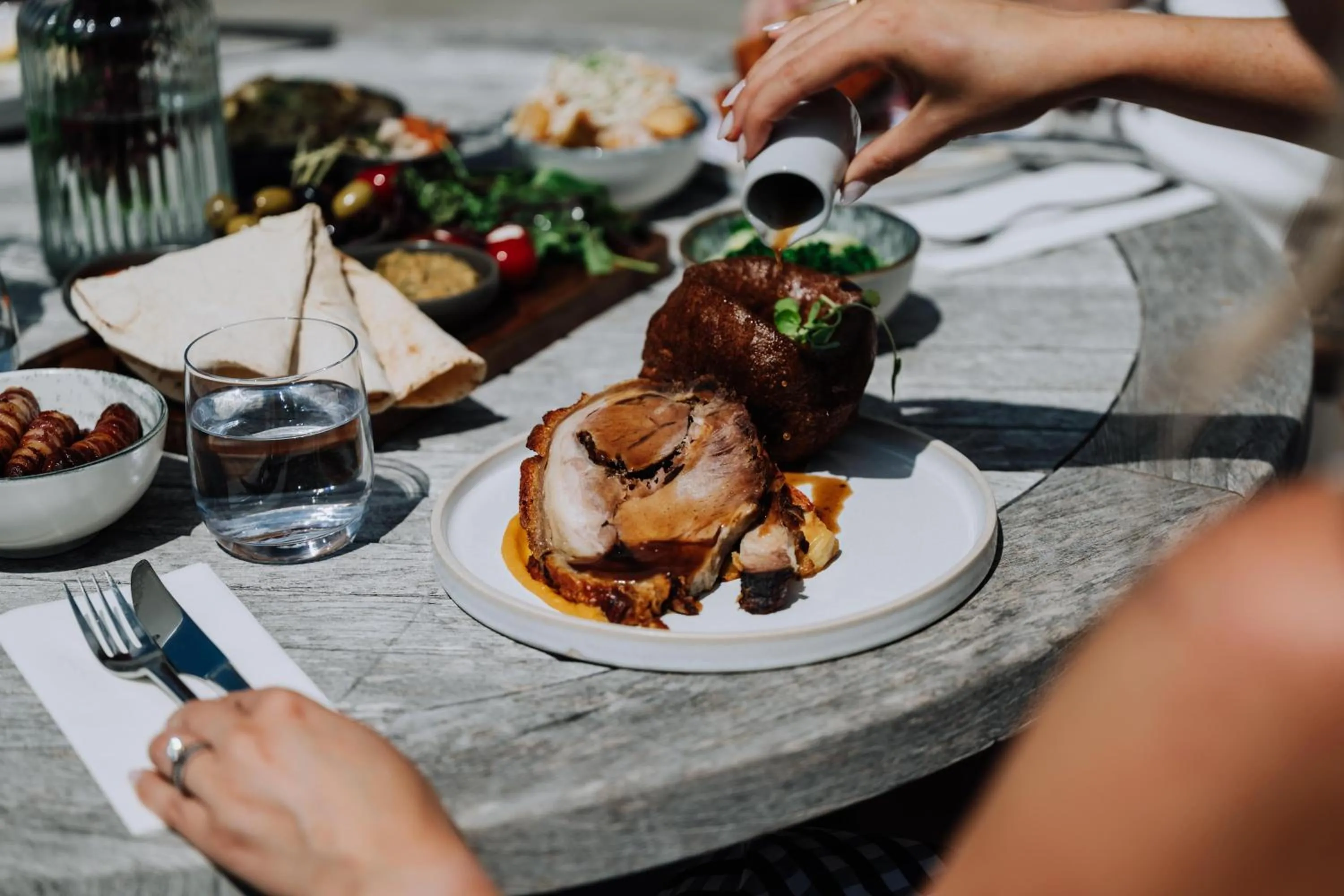 Restaurant/places to eat in Oakley Hall Hotel