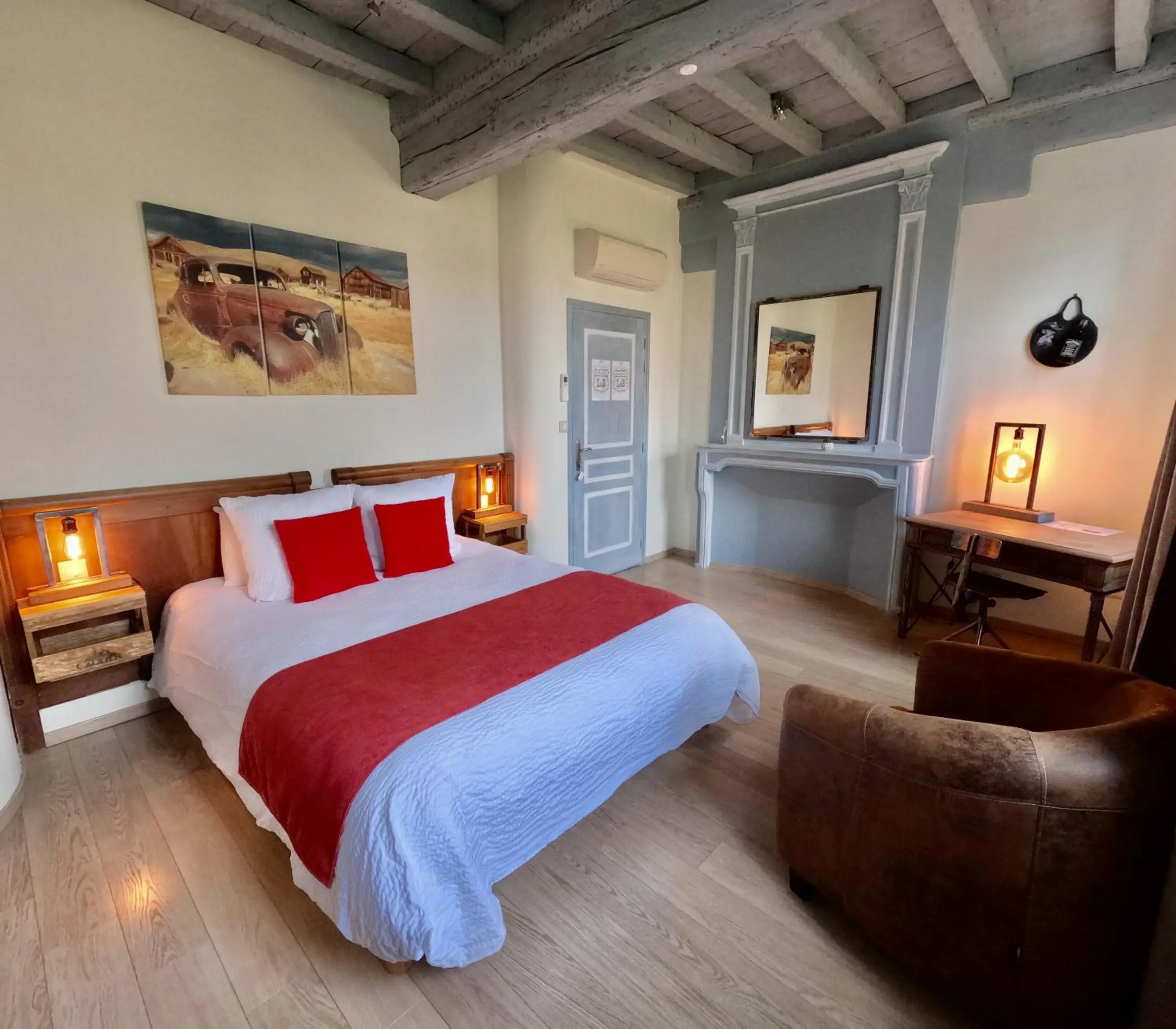 Deluxe Triple Room in L'ETAP'CORTELINE Deluxe Triple Room in L'ETAP'CORTELINE