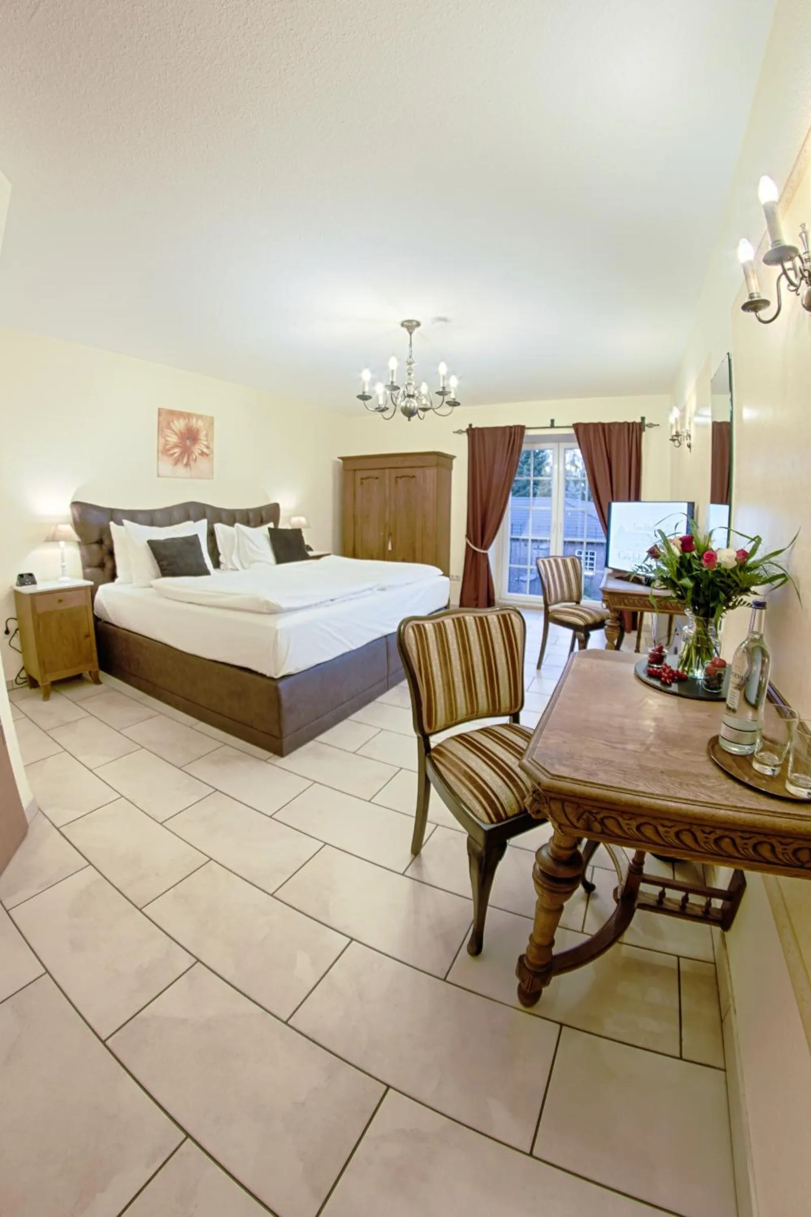 Photo of the whole room, Bed in Landhaus Göddertzhof