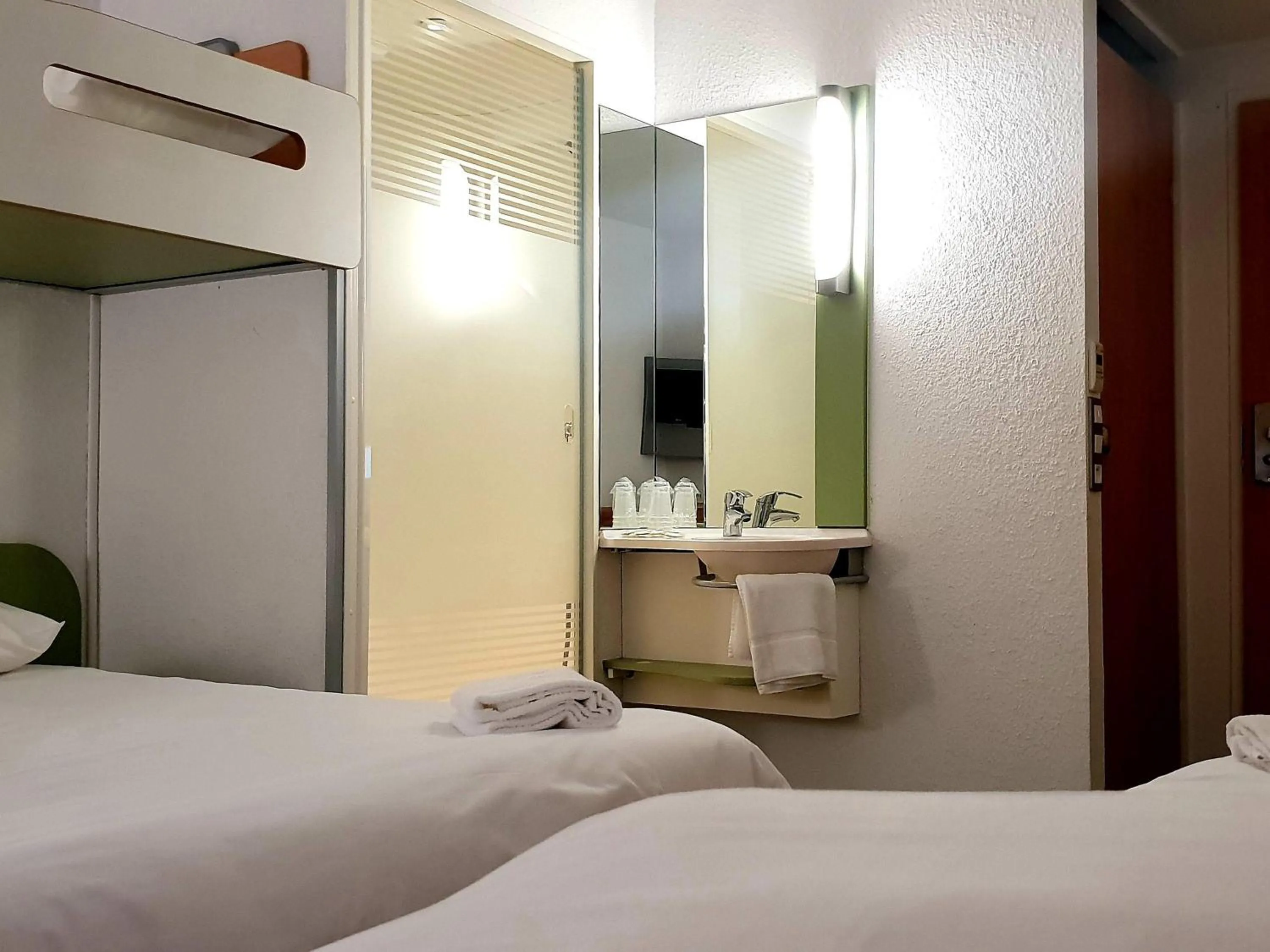 Bedroom, Bed in ibis budget Ajaccio