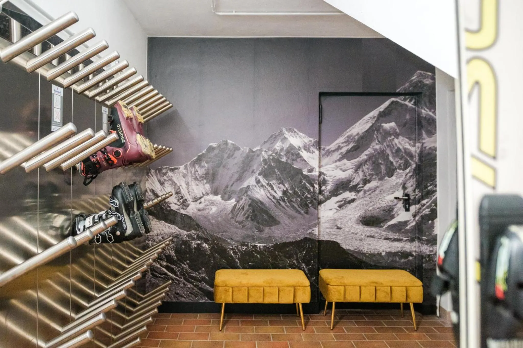 Skiing in Residence Al Caminetto