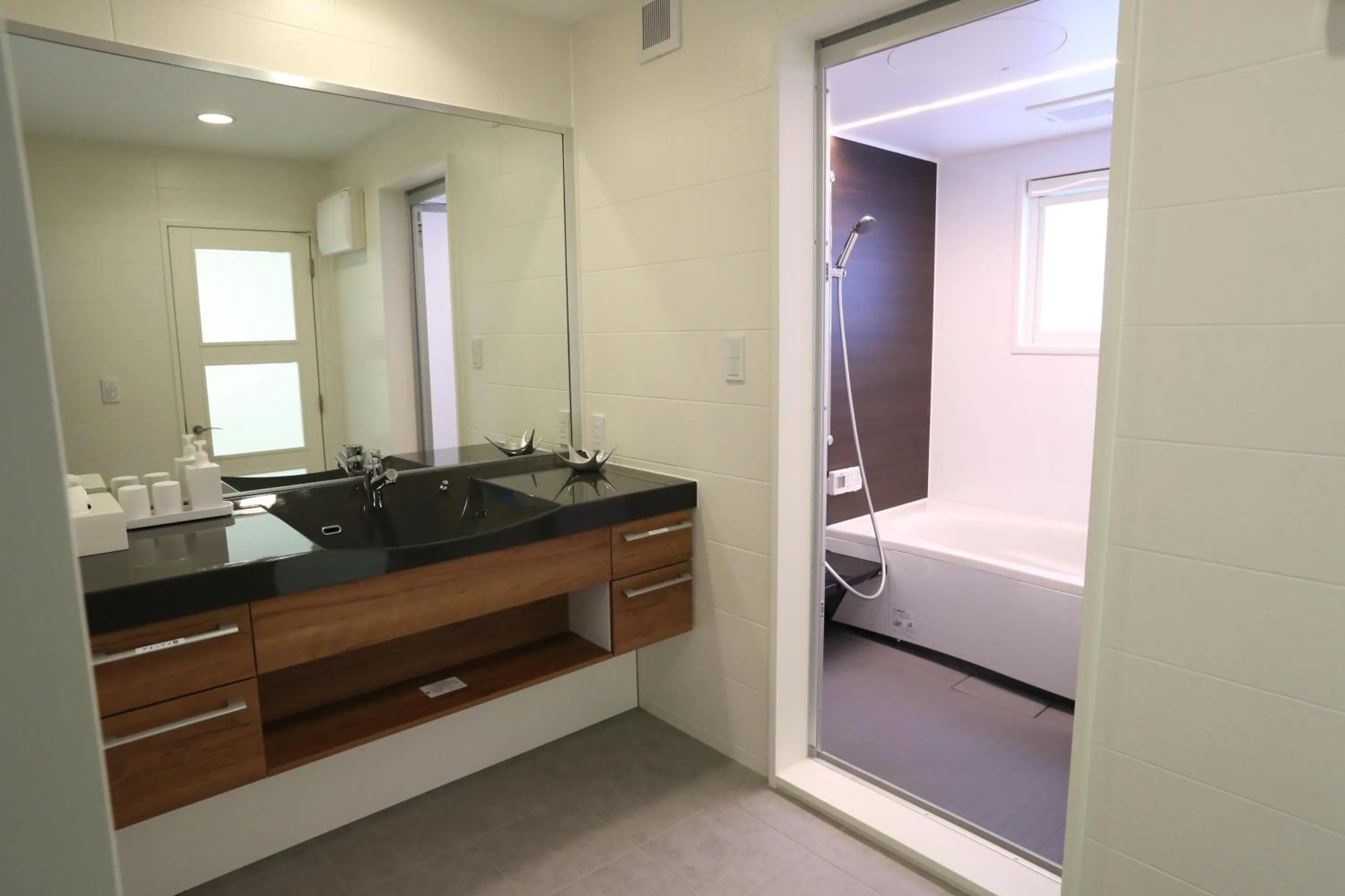 Bathroom, Bed in Tabinoteitaku Kamakura Yuigahama -Homann Concept-