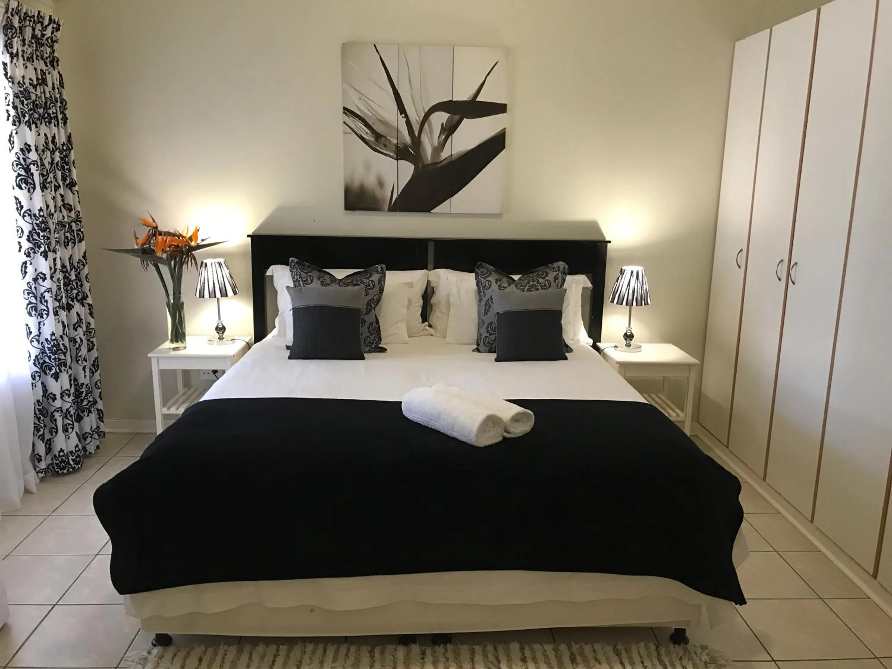 Photo of the whole room, Bed in Bishops GuestHouse