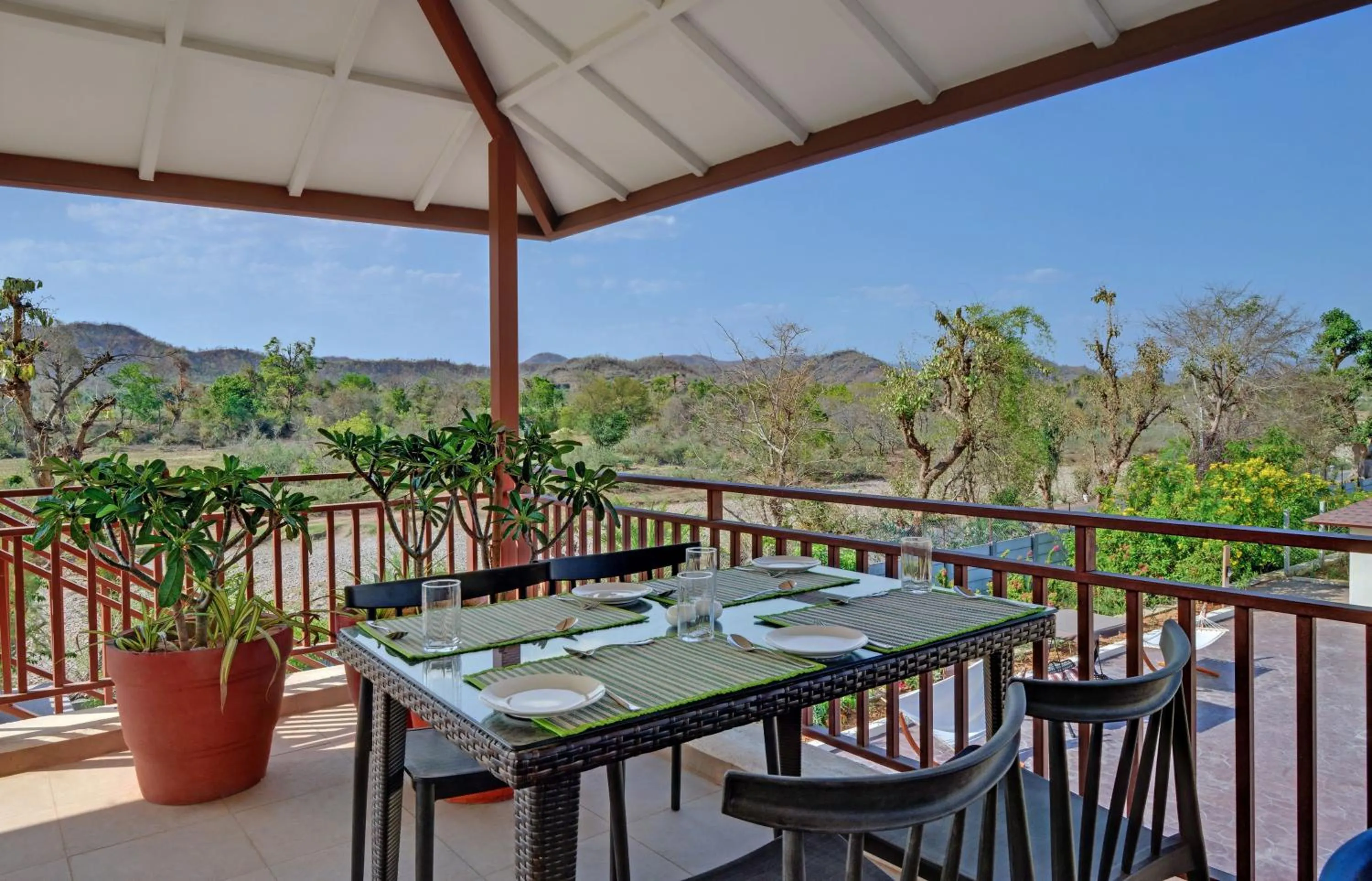 Restaurant/places to eat in The Fern Sattva Resort - Polo Forest